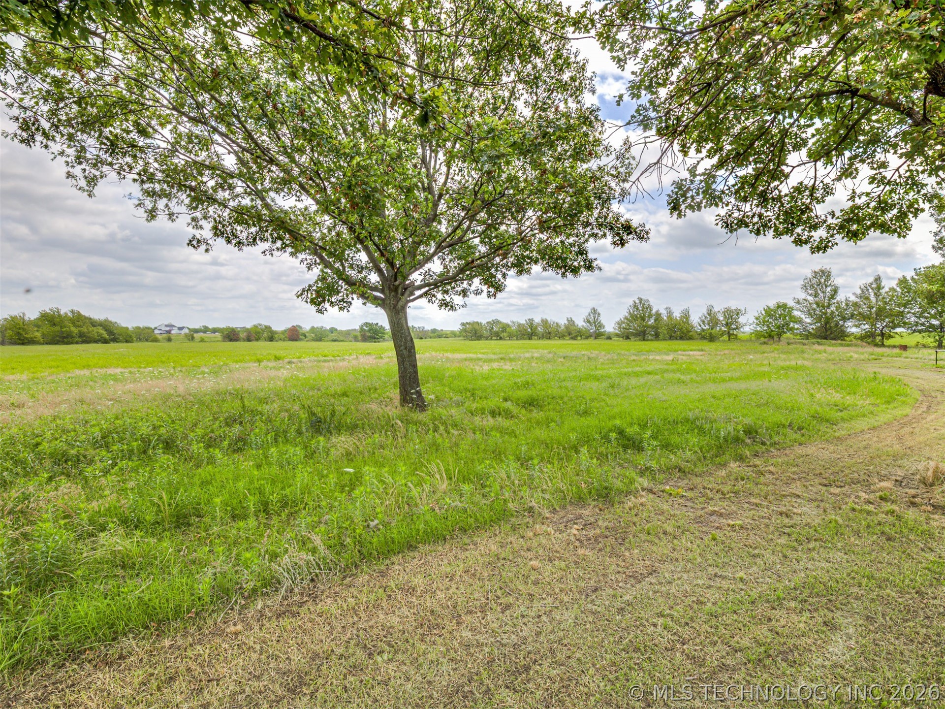 17607 N Louisville Avenue Skiatook OK 74070