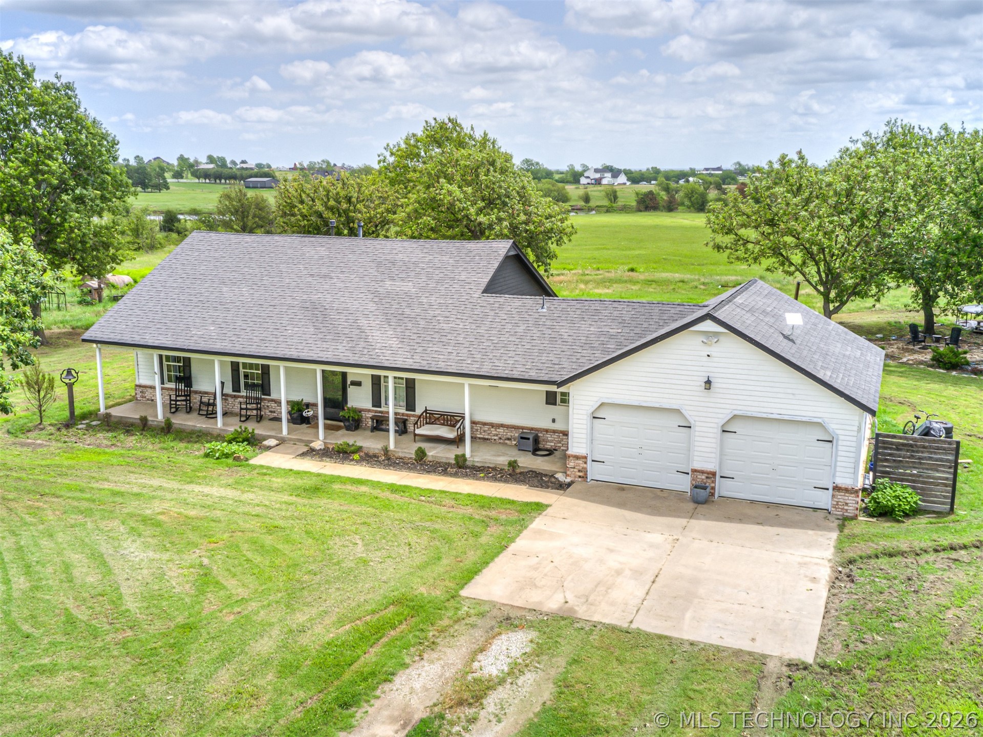 17607 N Louisville Avenue Skiatook OK 74070