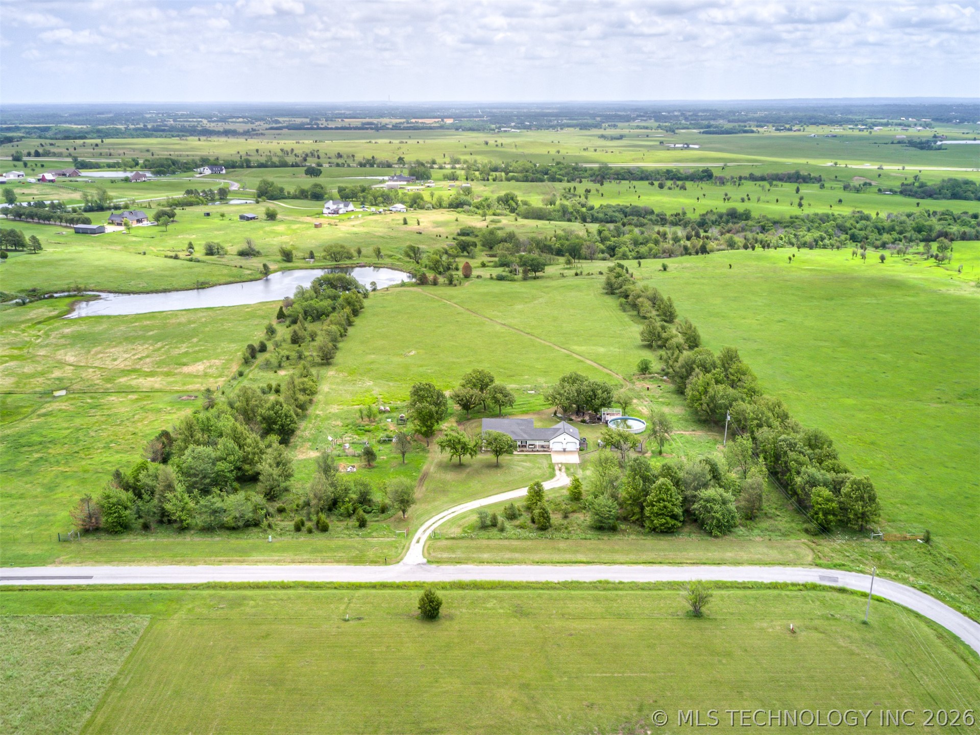 17607 N Louisville Avenue Skiatook OK 74070