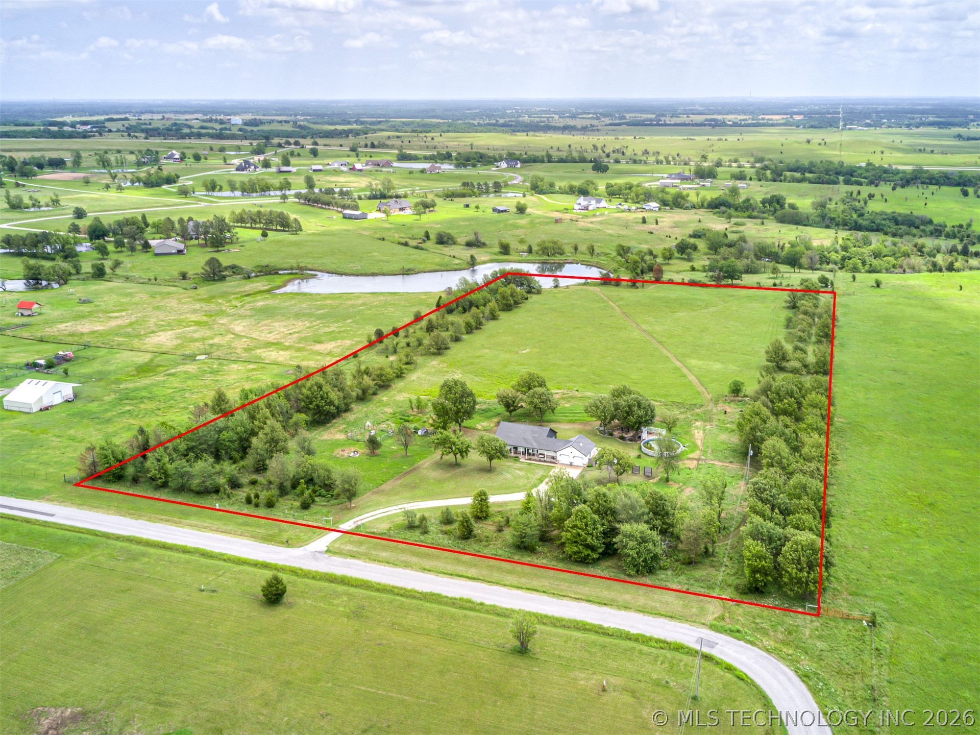 17607 N Louisville Avenue Skiatook OK 74070