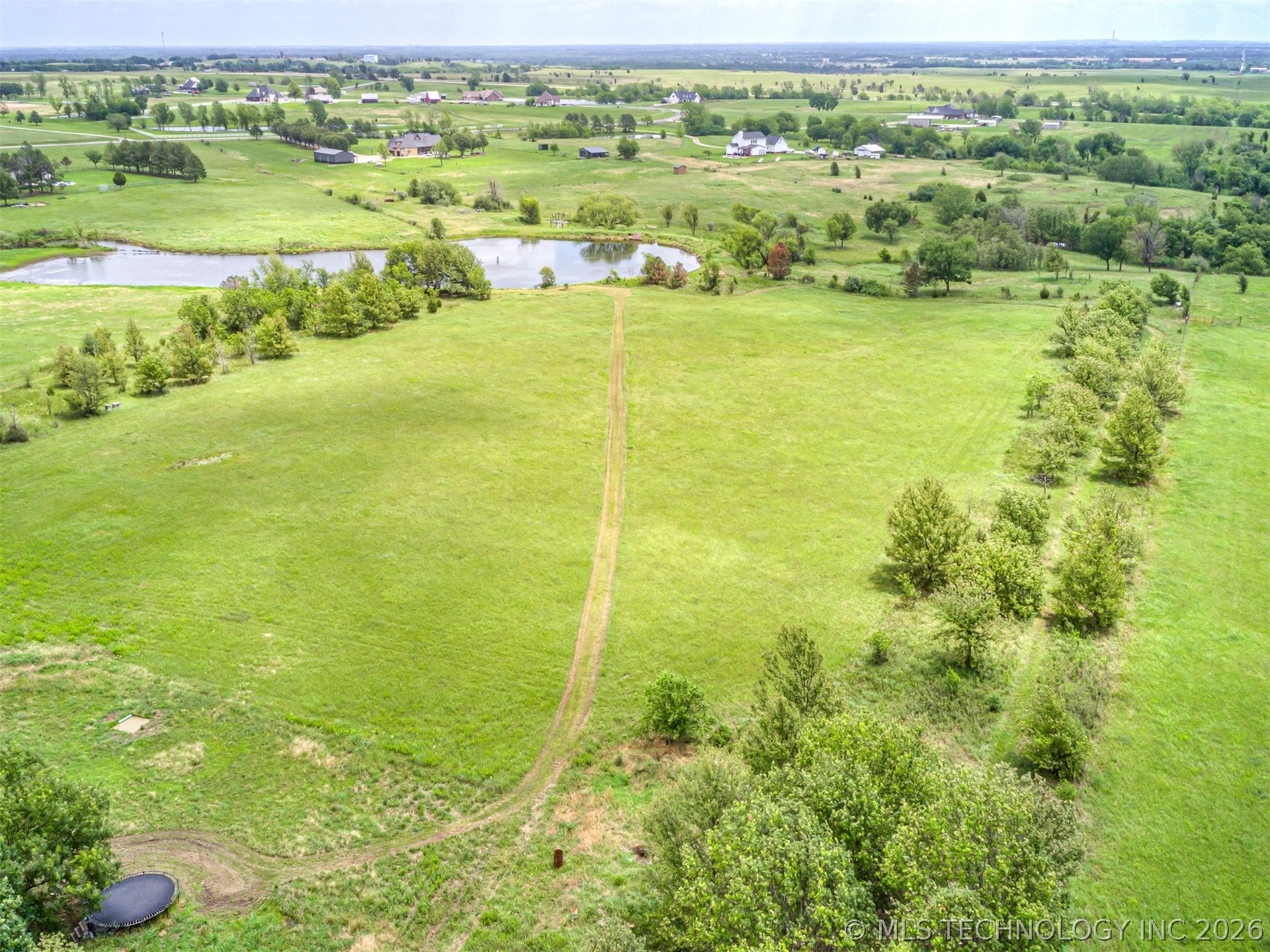 17607 N Louisville Avenue Skiatook OK 74070