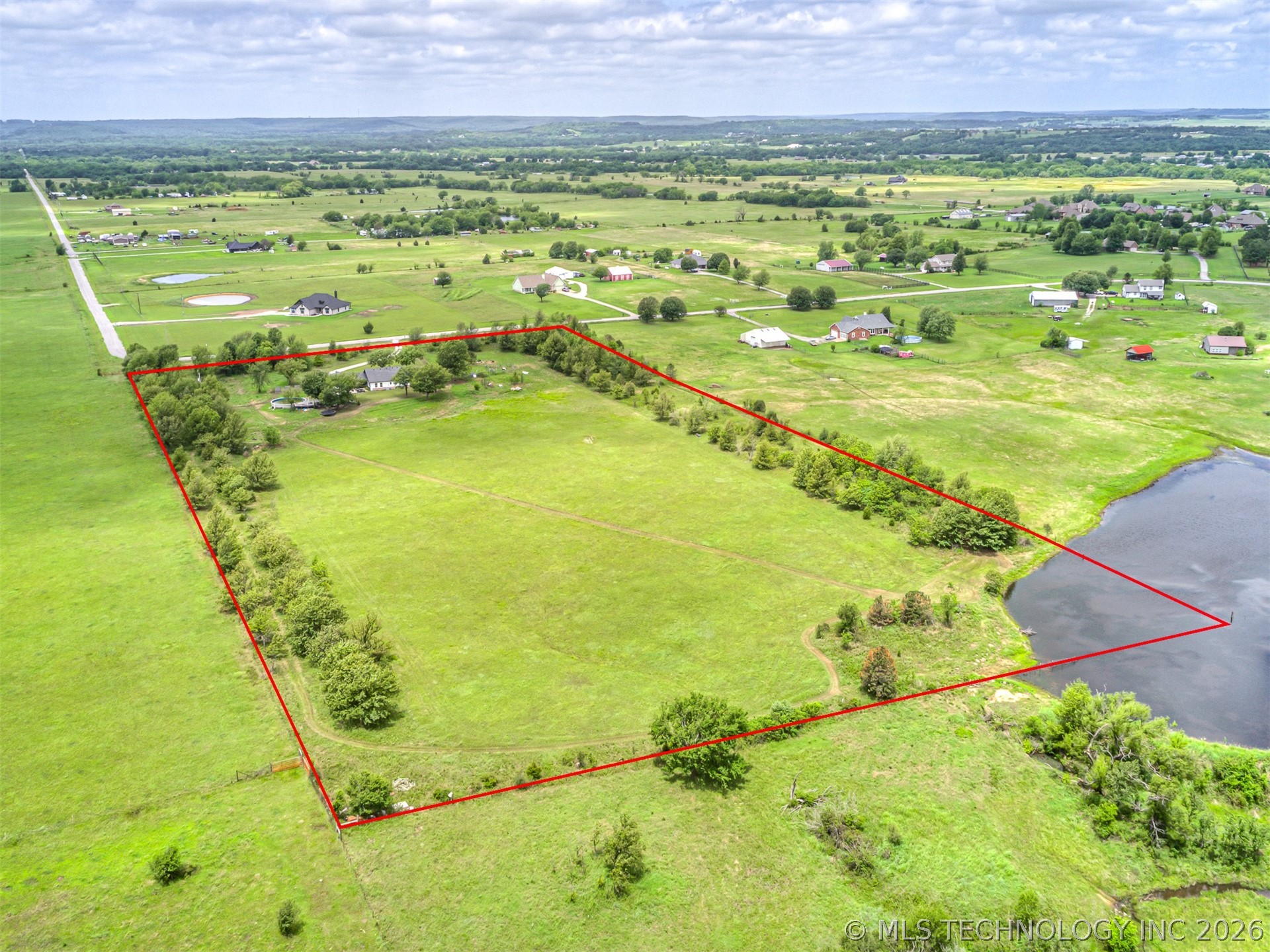 17607 N Louisville Avenue Skiatook OK 74070