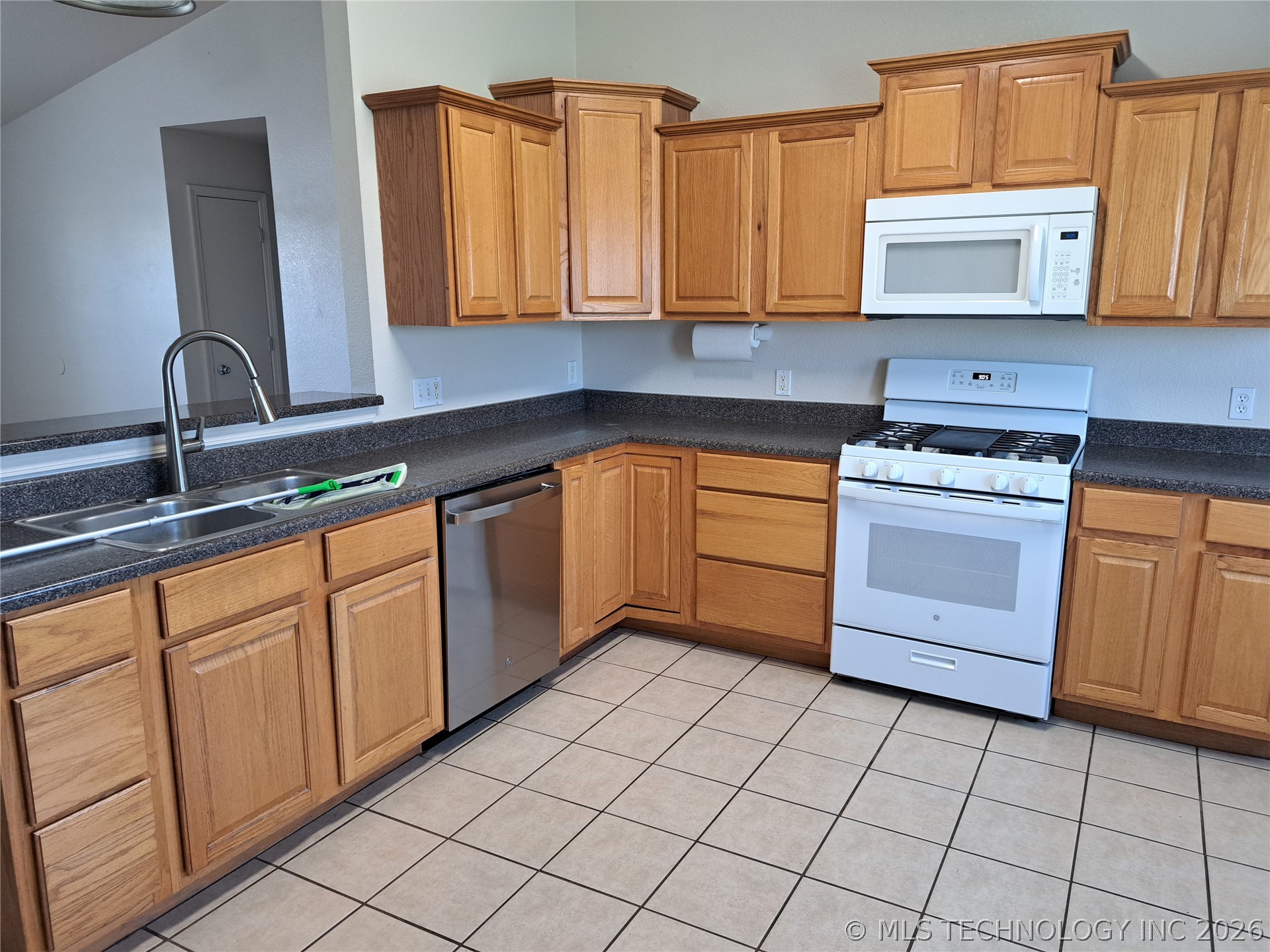 1109 W 24th Street N Claremore OK 74017