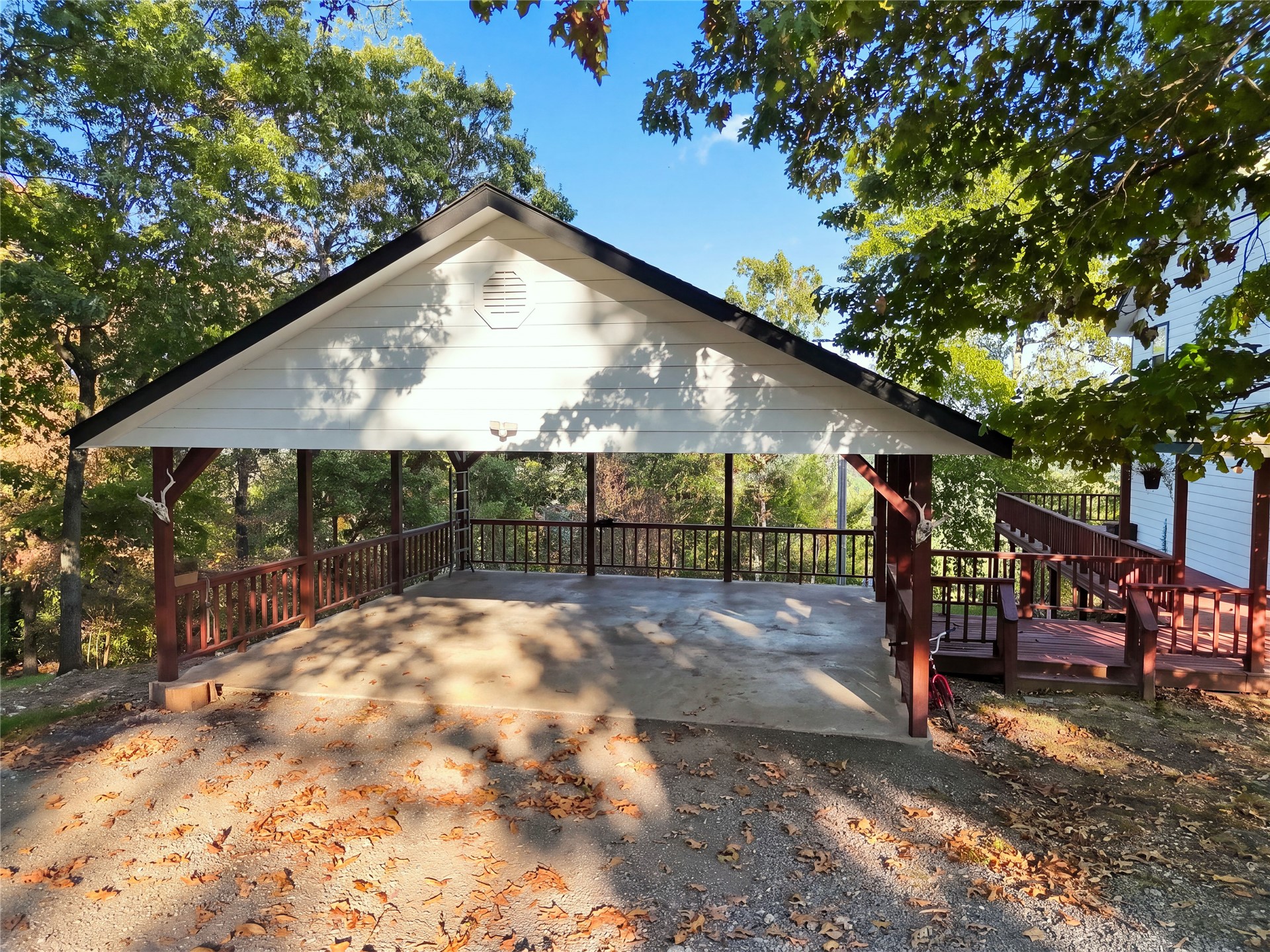 8657 N Highway 10 Tahlequah OK 74464
