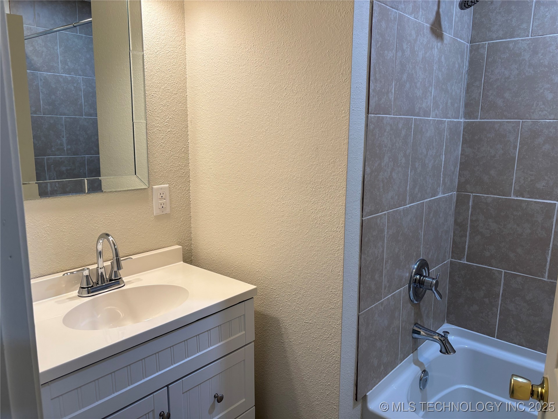 284 Songbird Trail Ardmore OK 73401