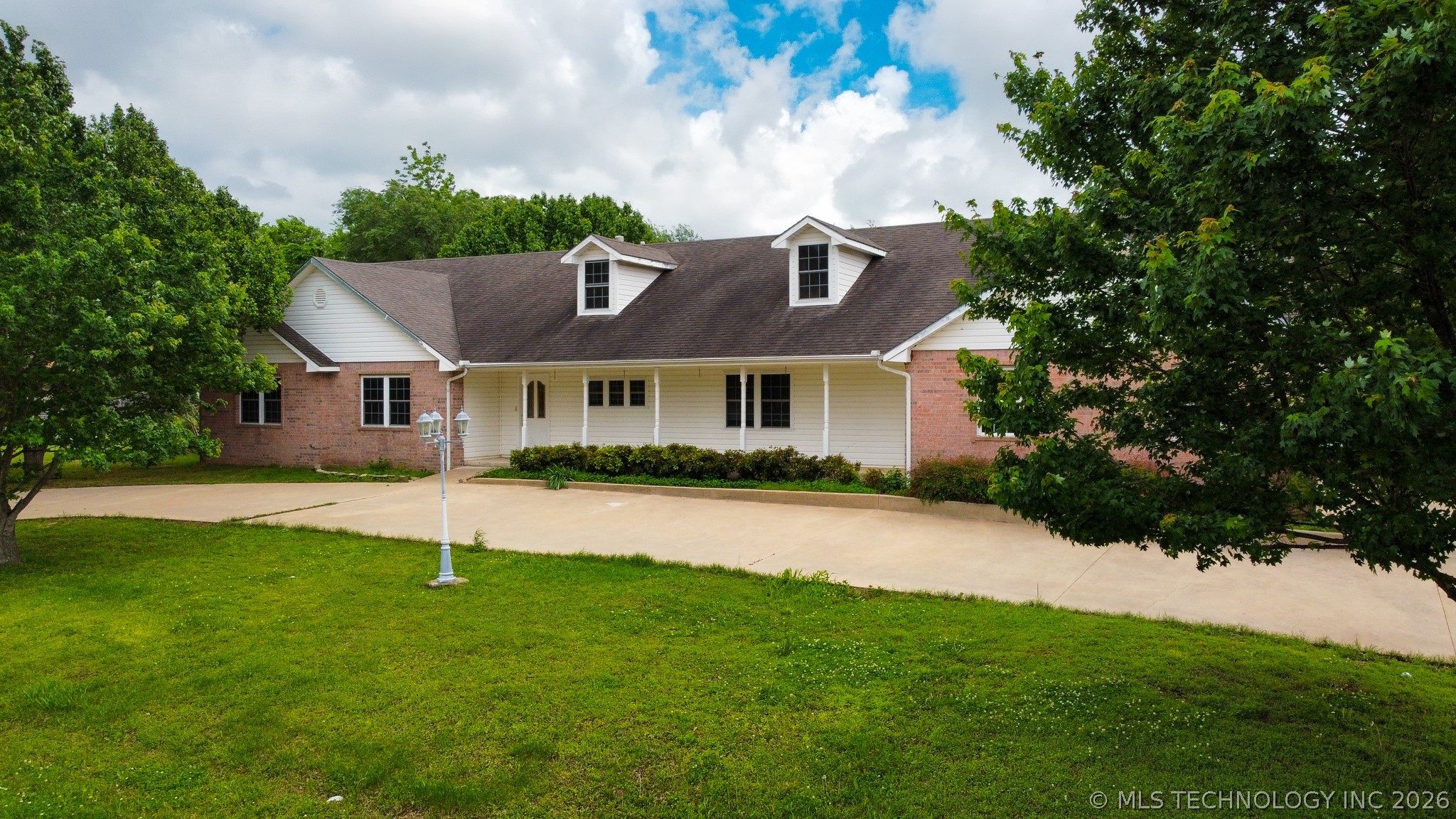 1304 SE 2nd Street Wagoner OK 74467