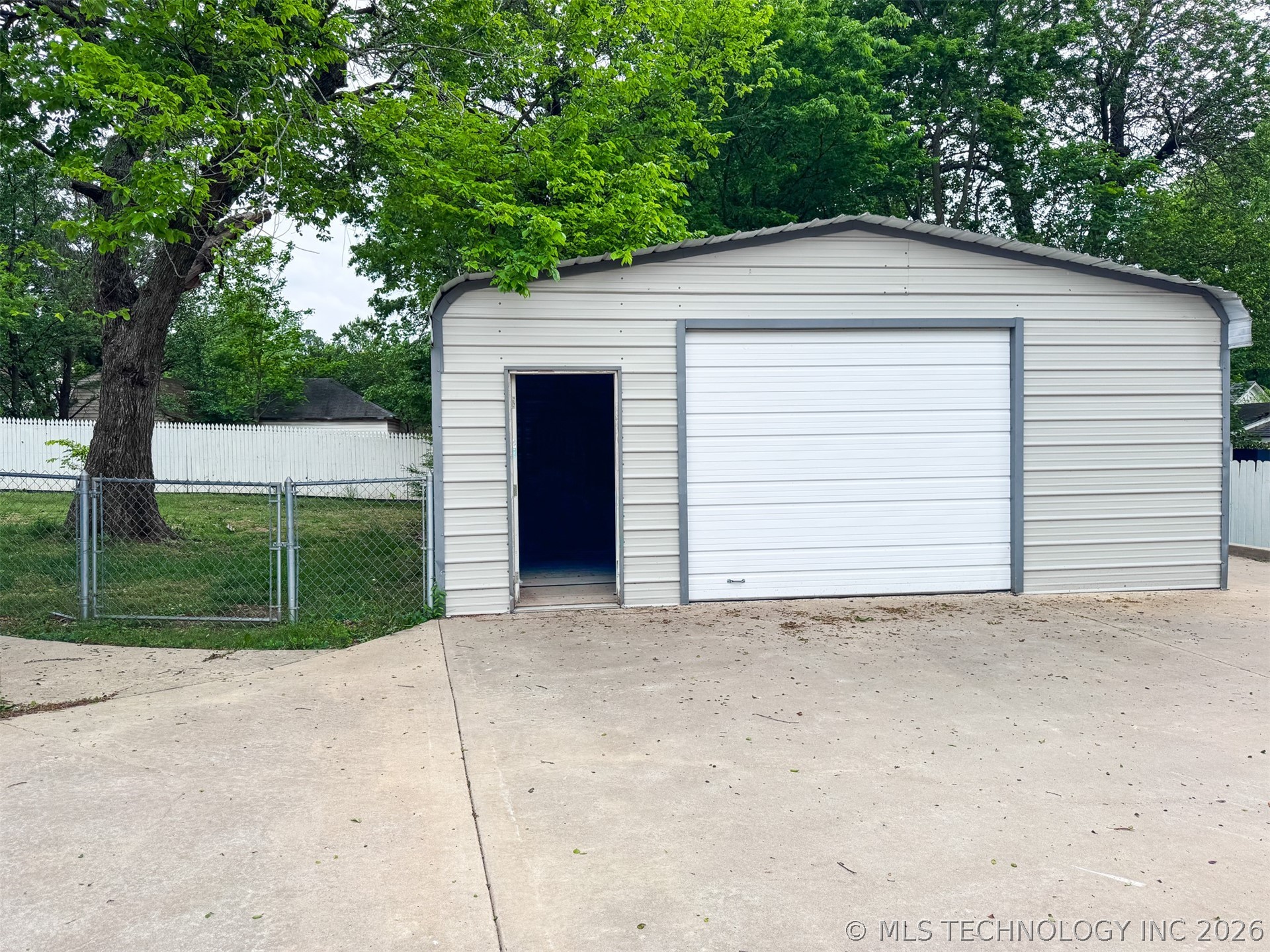 1304 SE 2nd Street Wagoner OK 74467