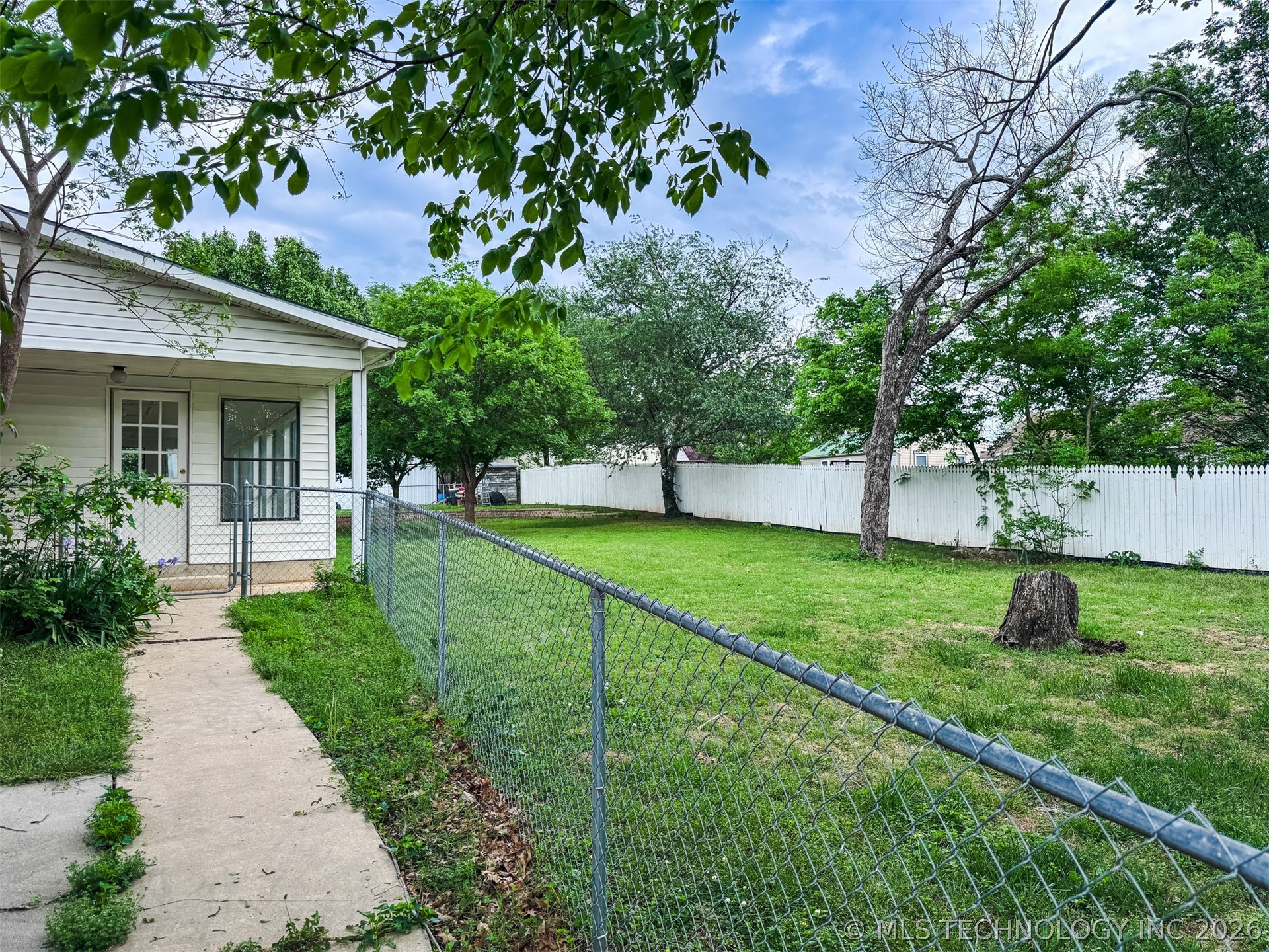 1304 SE 2nd Street Wagoner OK 74467