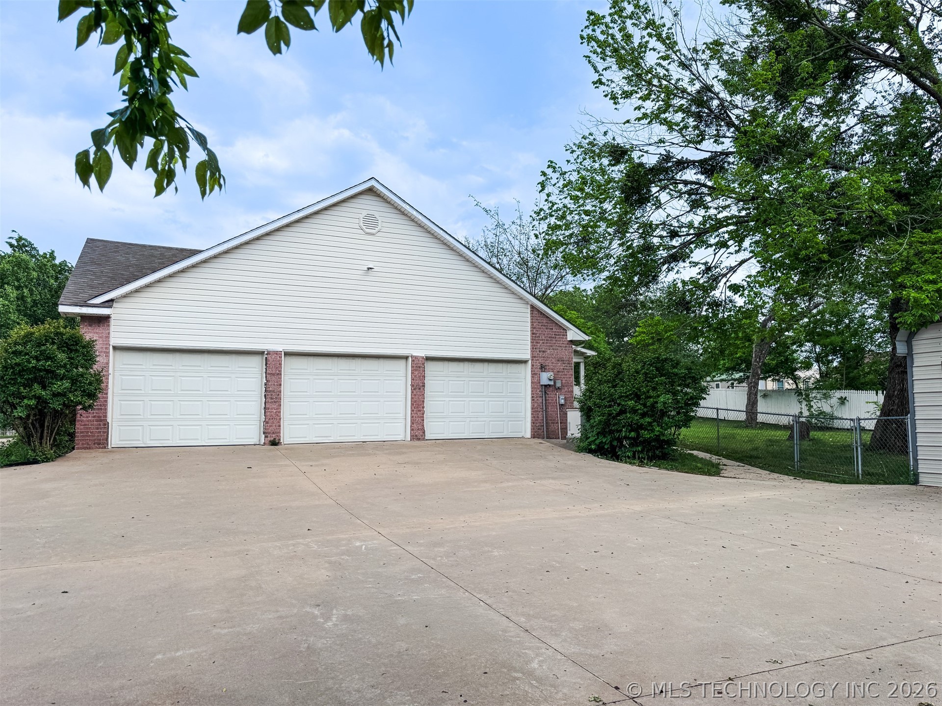 1304 SE 2nd Street Wagoner OK 74467