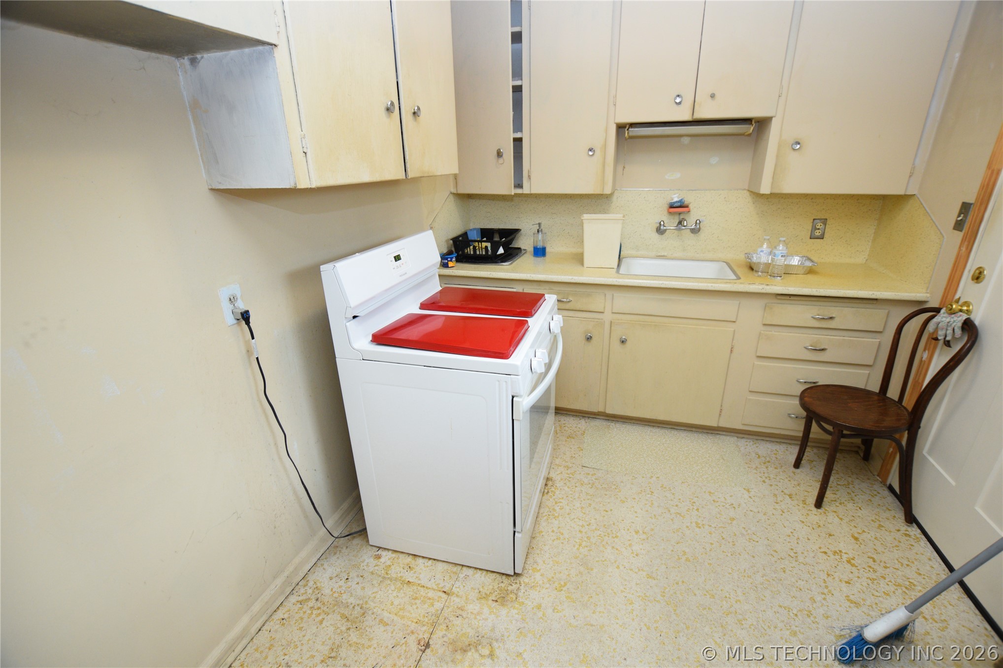 3720 E 2nd Place Tulsa OK 74112