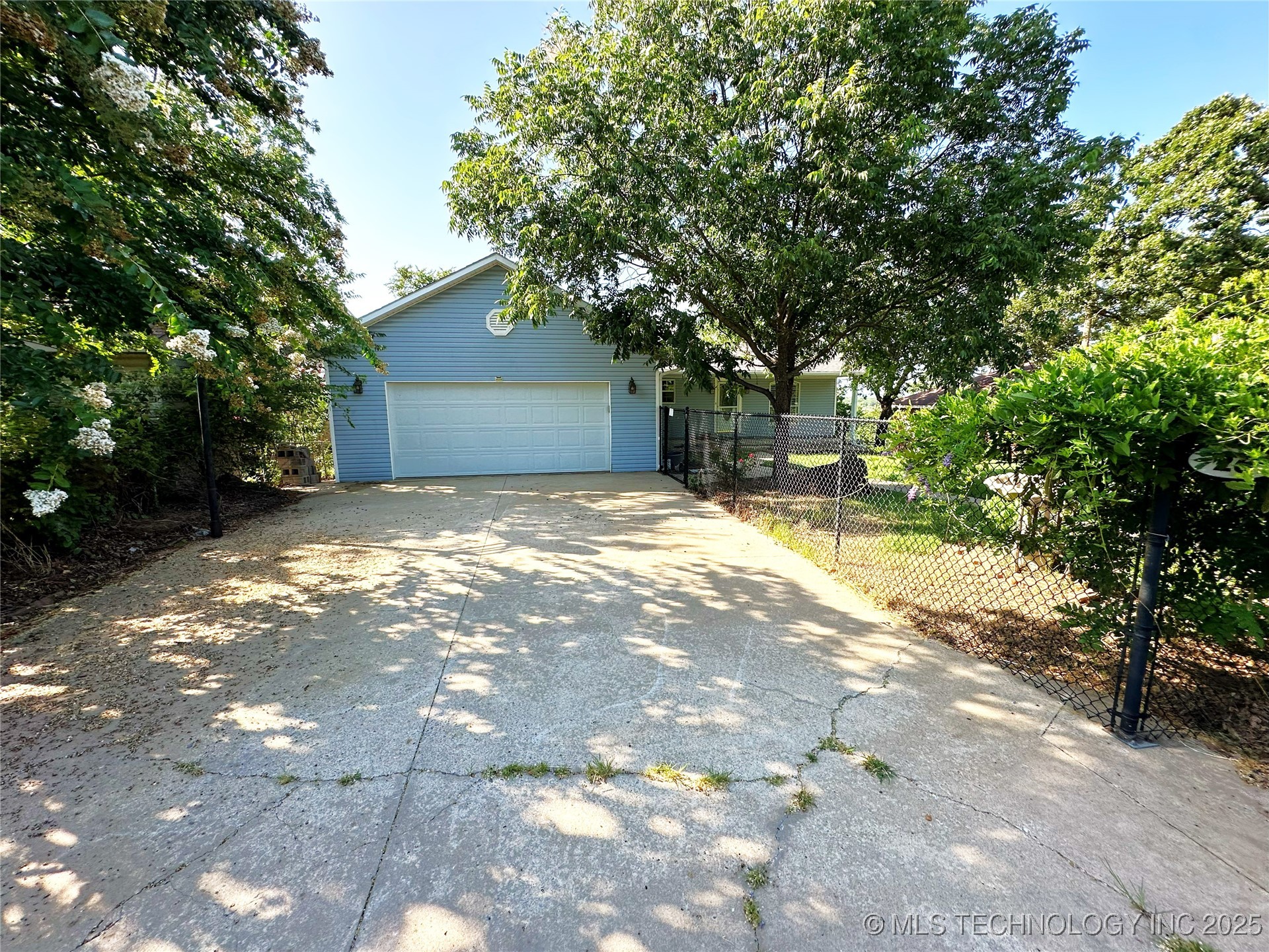 5381 Hilltop Mcalester OK 74501
