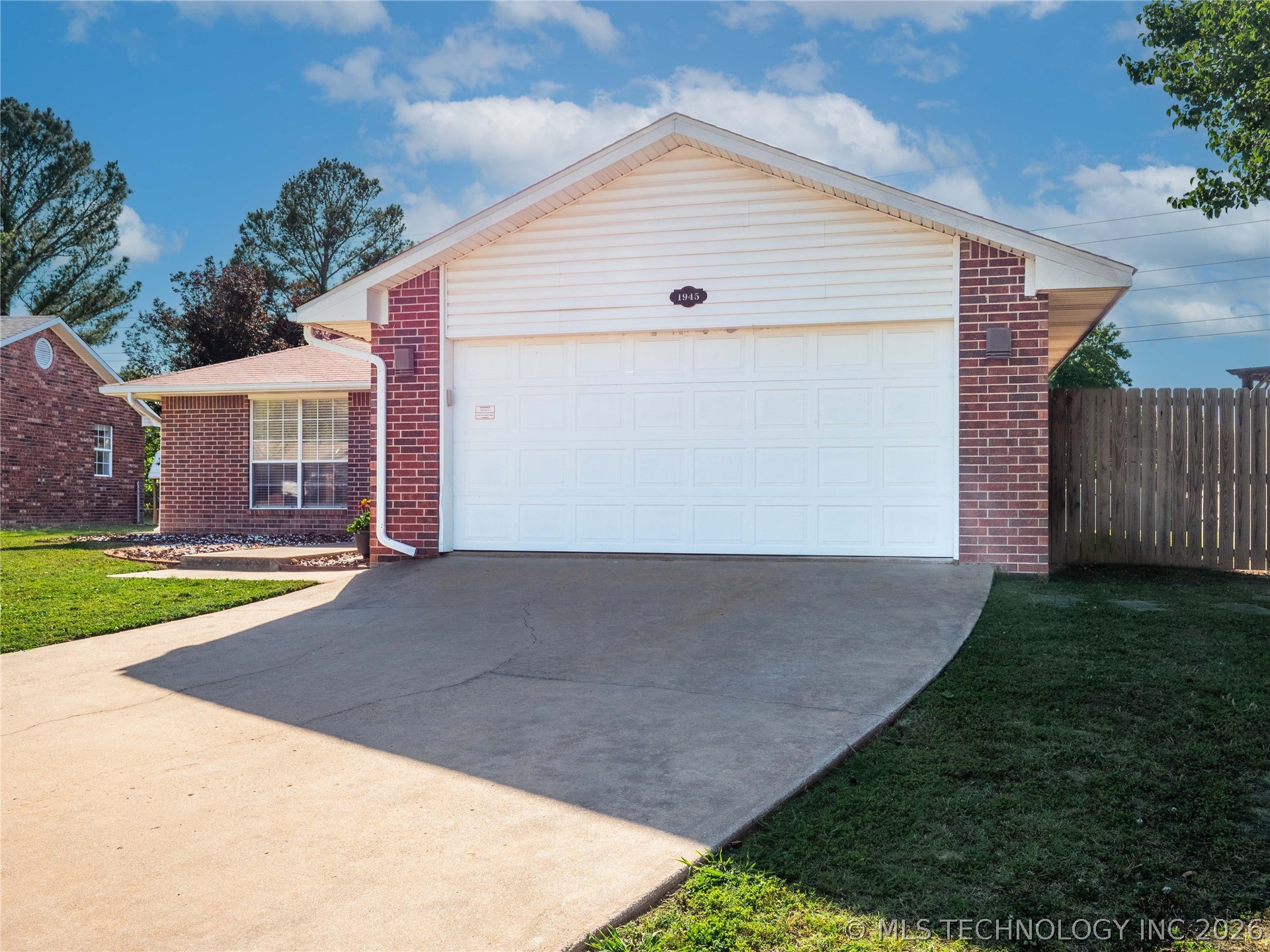 1945 Green Meadows Drive Mcalester OK 74501