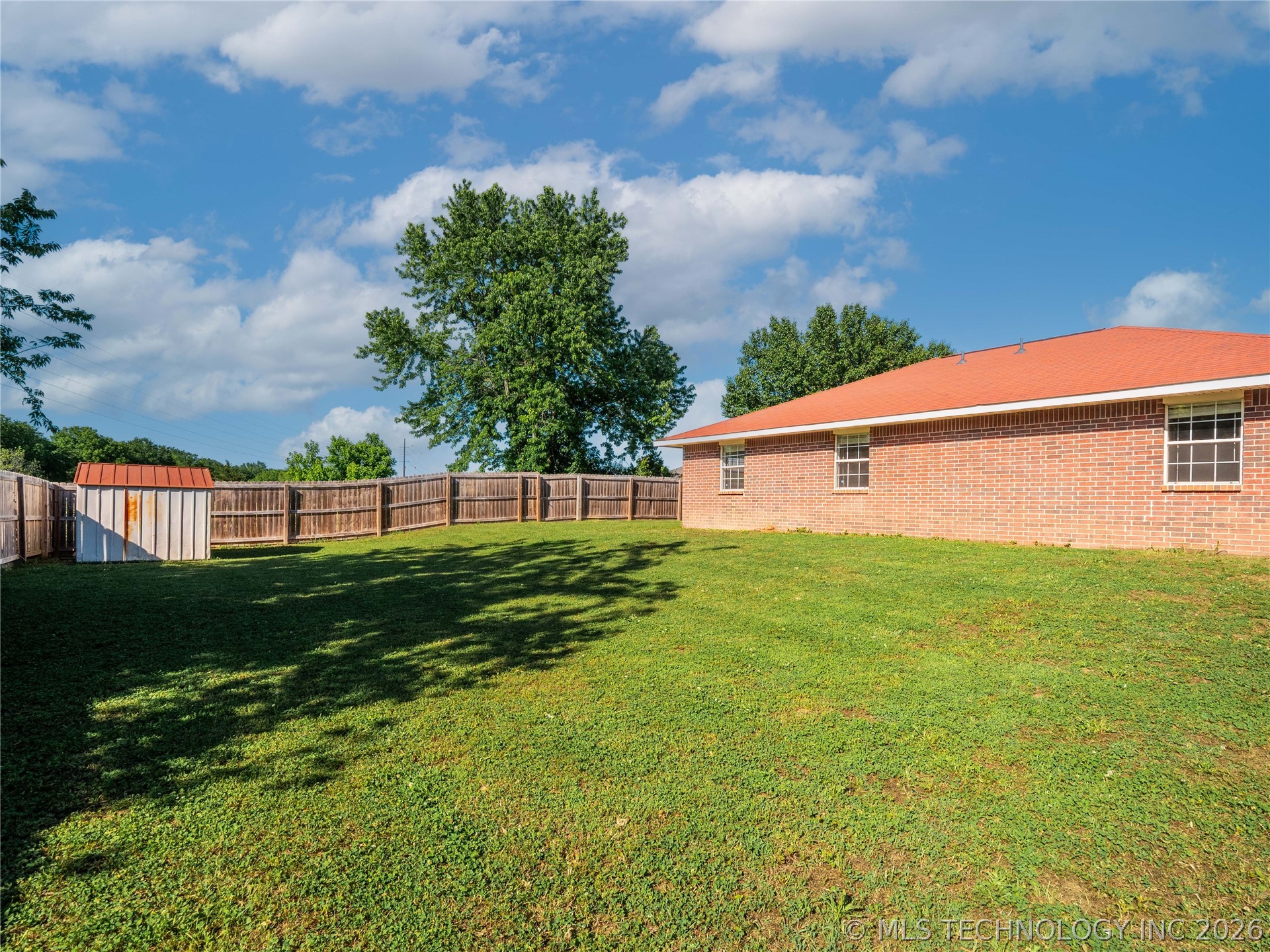 1945 Green Meadows Drive Mcalester OK 74501