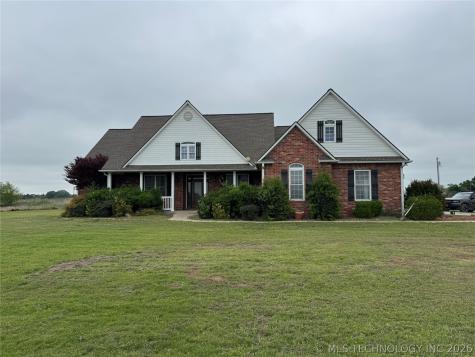 7214 E 132nd Road Holdenville OK 74848