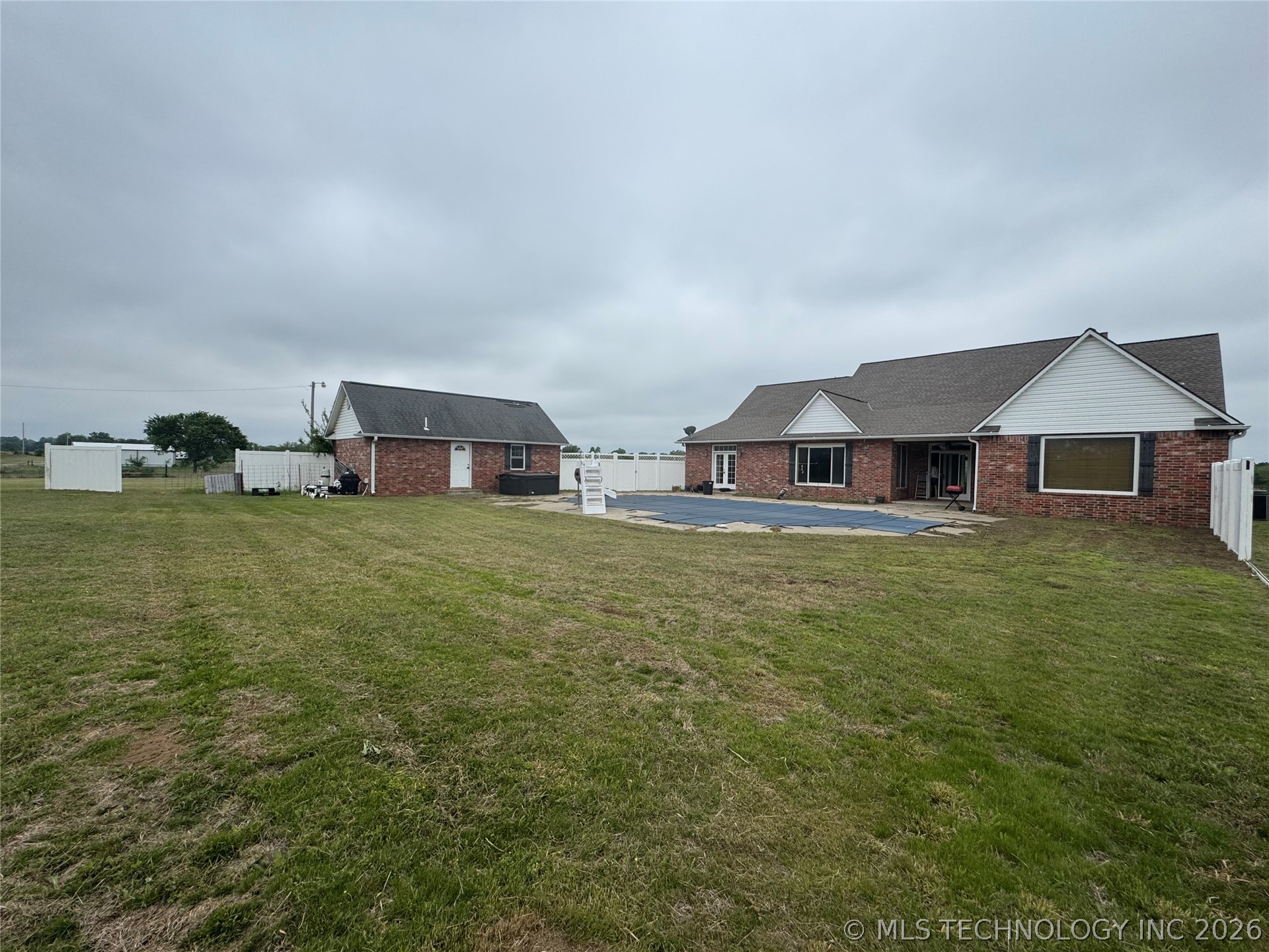 7214 E 132nd Road Holdenville OK 74848