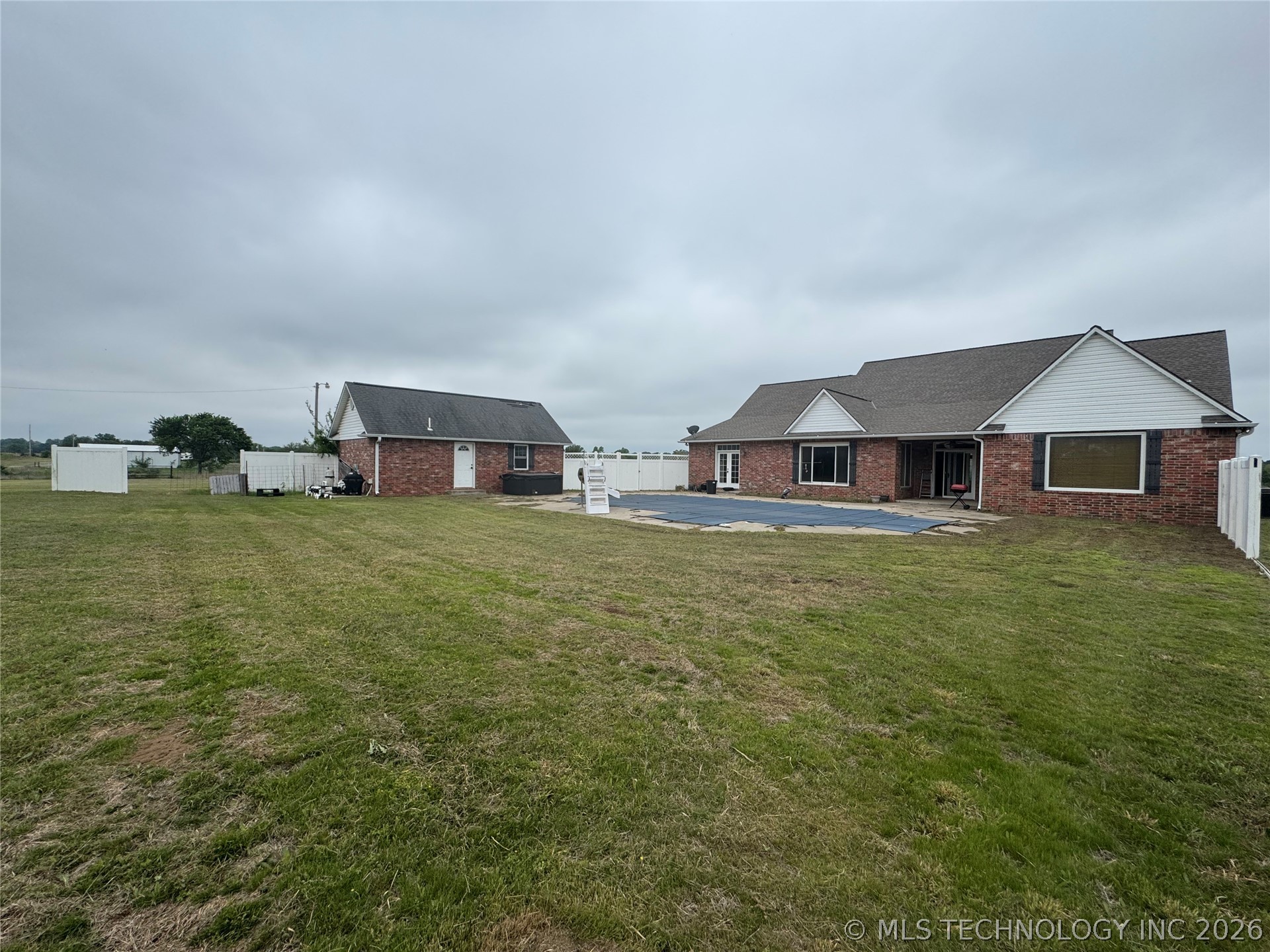 7214 E 132nd Road Holdenville OK 74848