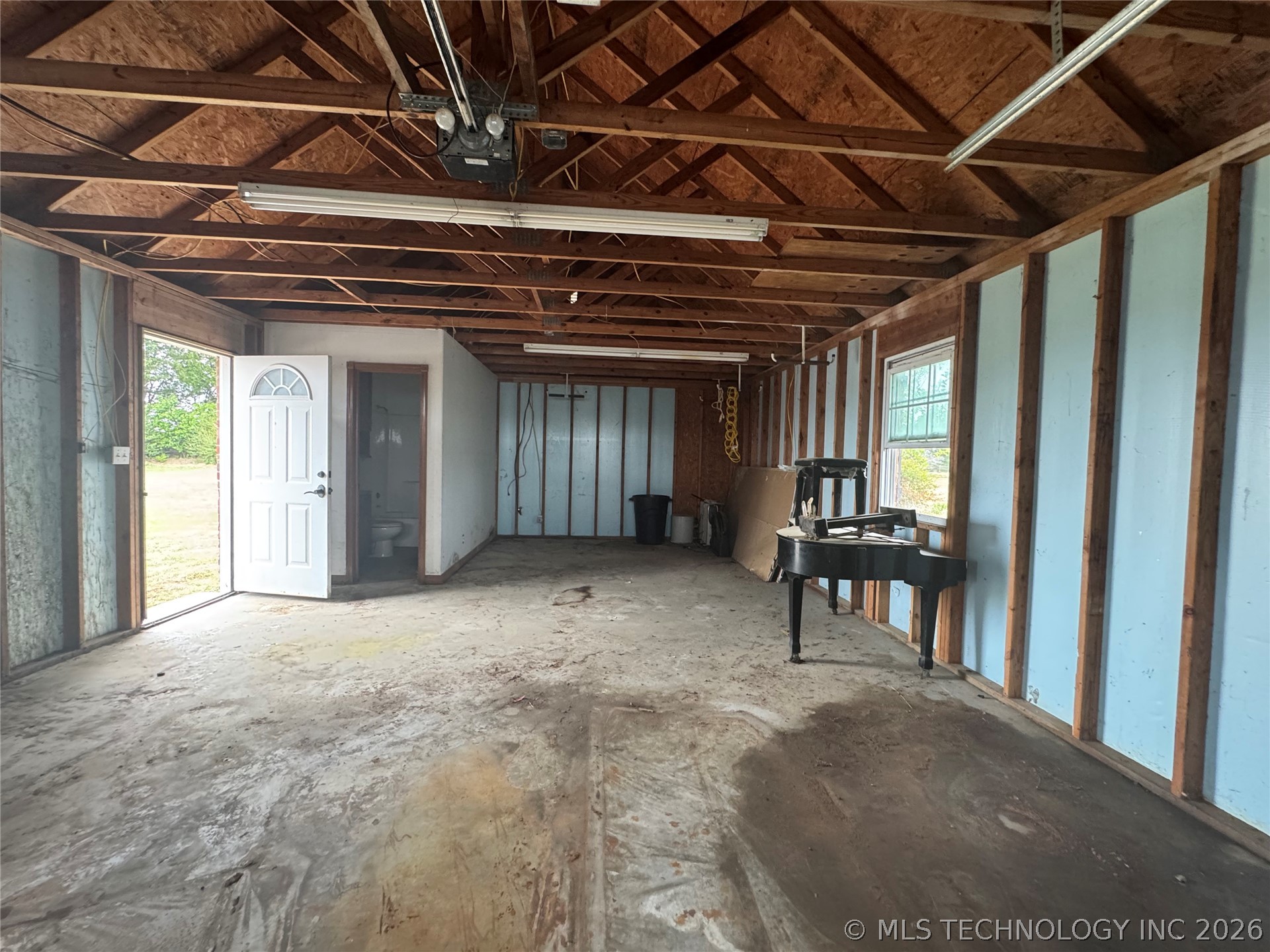 7214 E 132nd Road Holdenville OK 74848