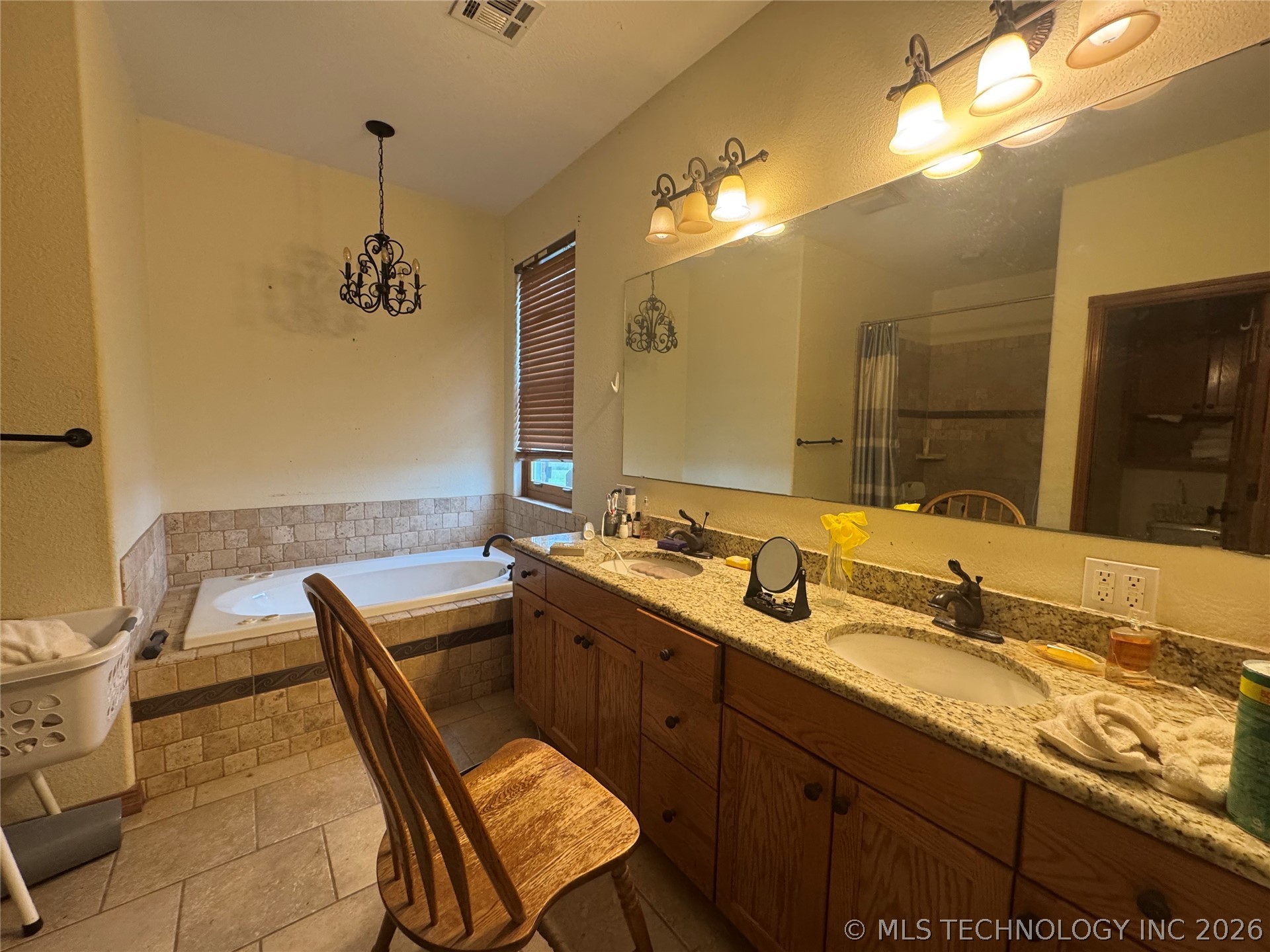 7214 E 132nd Road Holdenville OK 74848