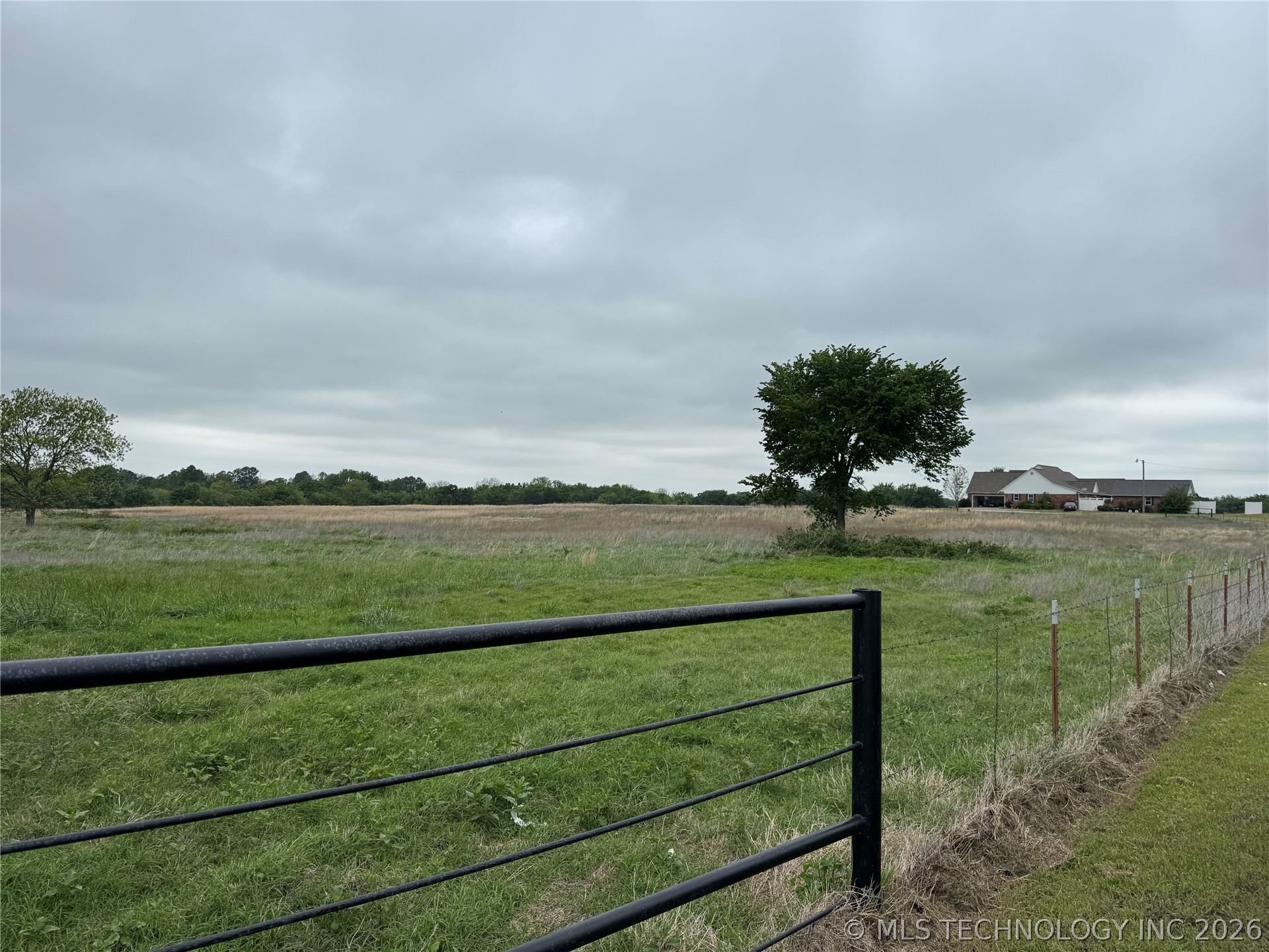 7214 E 132nd Road Holdenville OK 74848