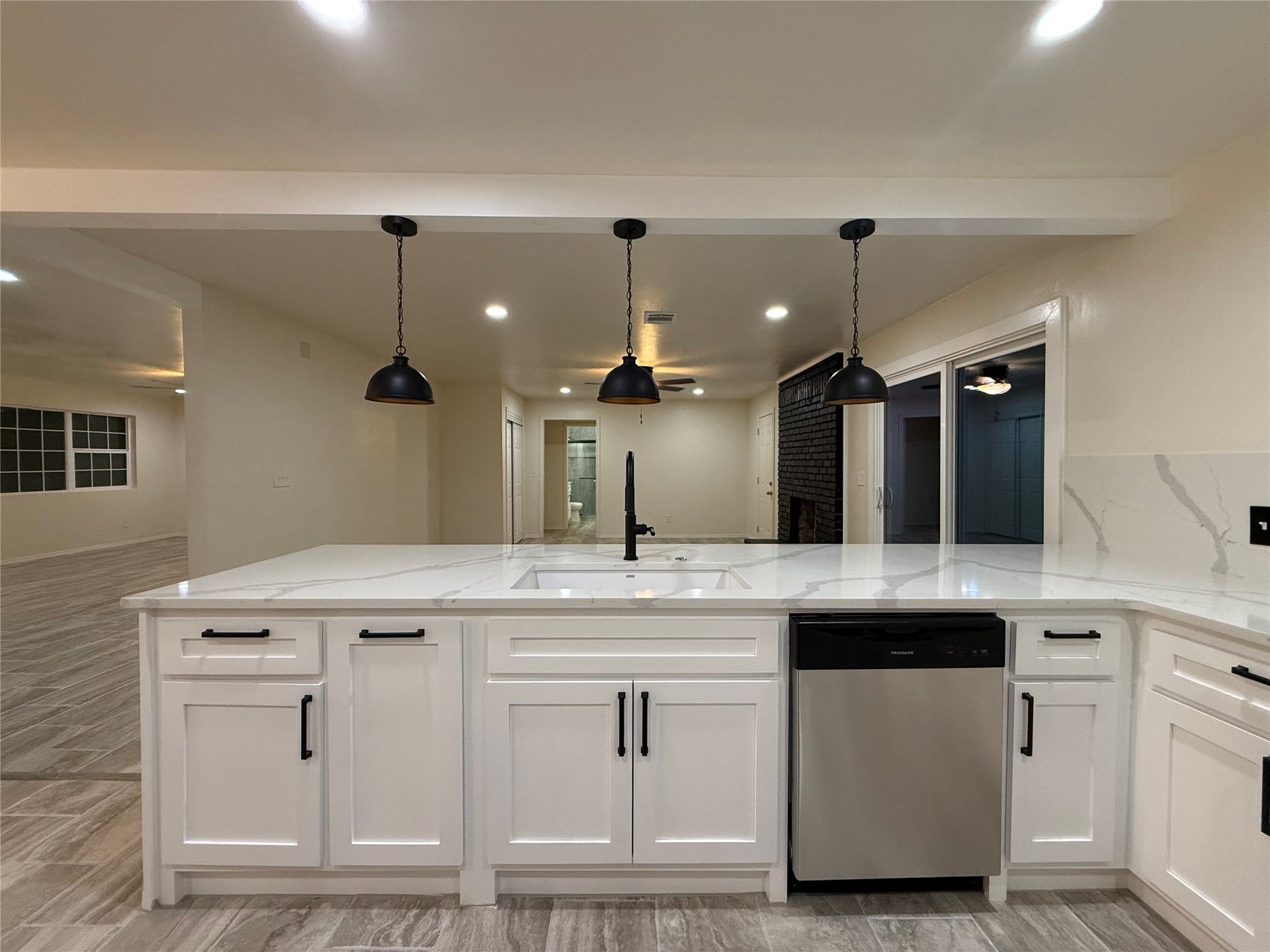 1146 E 50th Place N Tulsa OK 74126