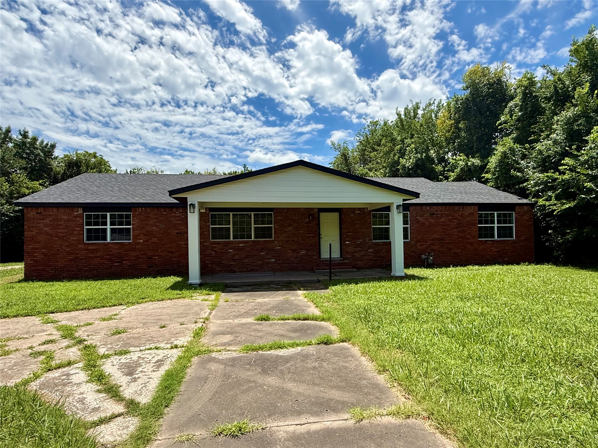 1146 E 50th Place N Tulsa OK 74126