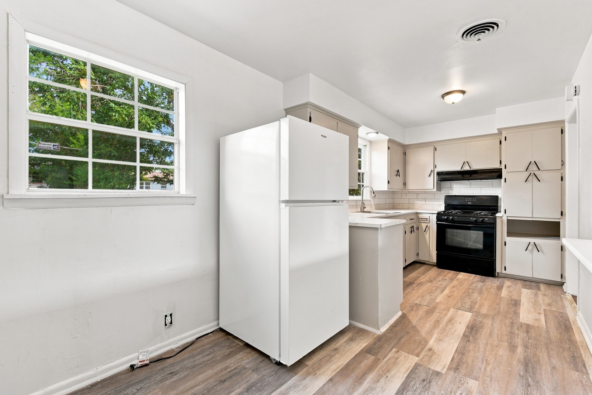 835 E 52nd Street N Tulsa OK 74126