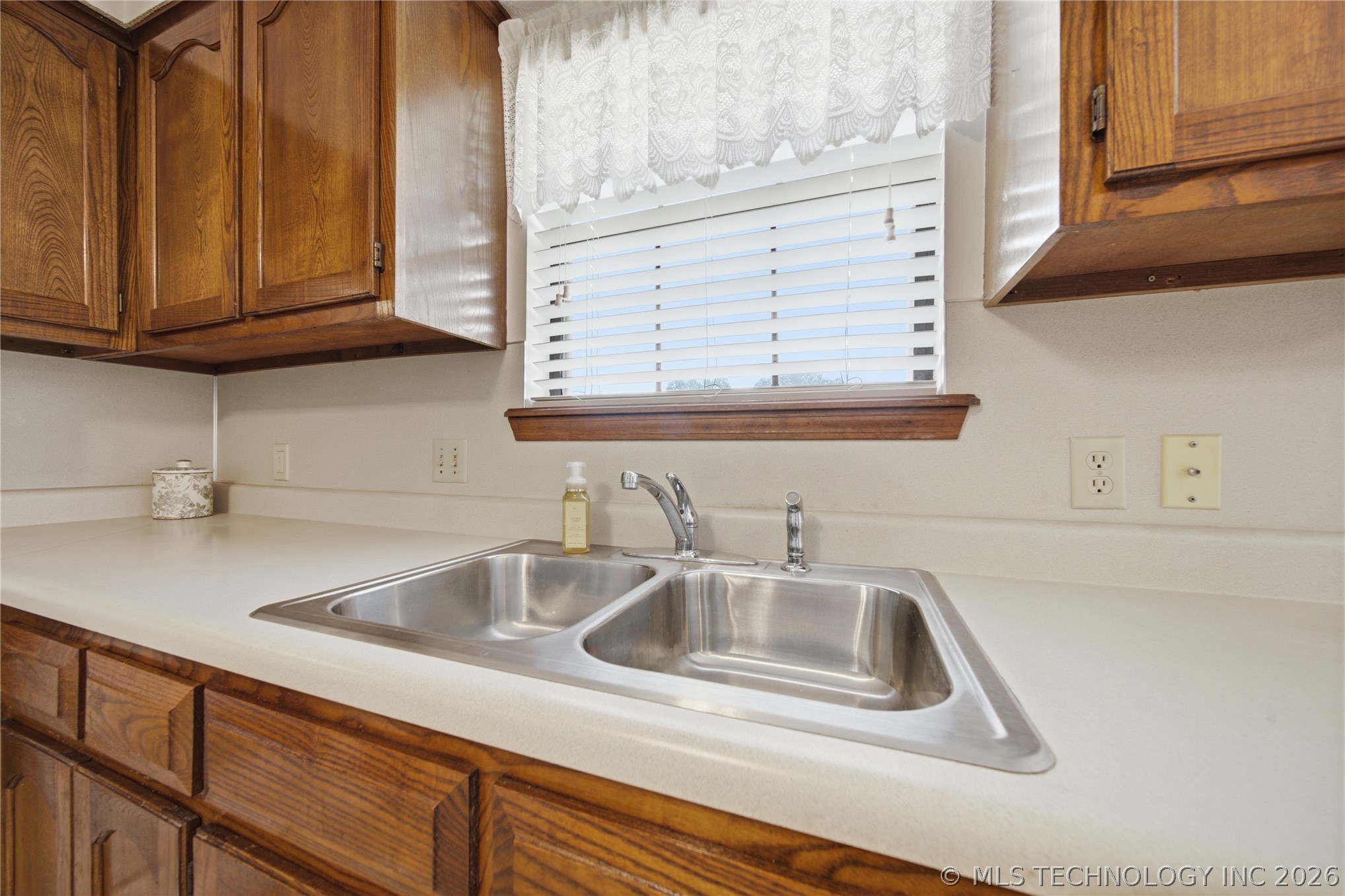 1467 W Evergreen Lane Claremore OK 74017