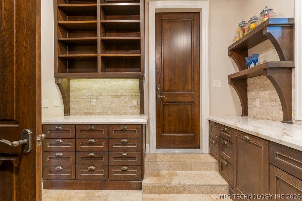 19433 E Clear Brook Road Owasso OK 74055