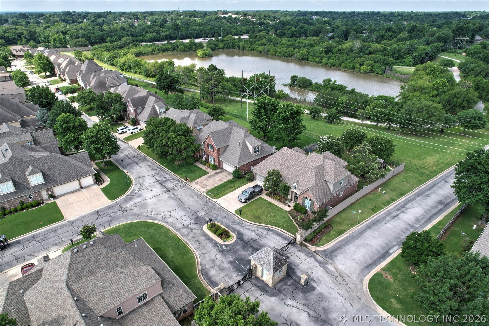 7313 E 93rd Place S Tulsa OK 74133