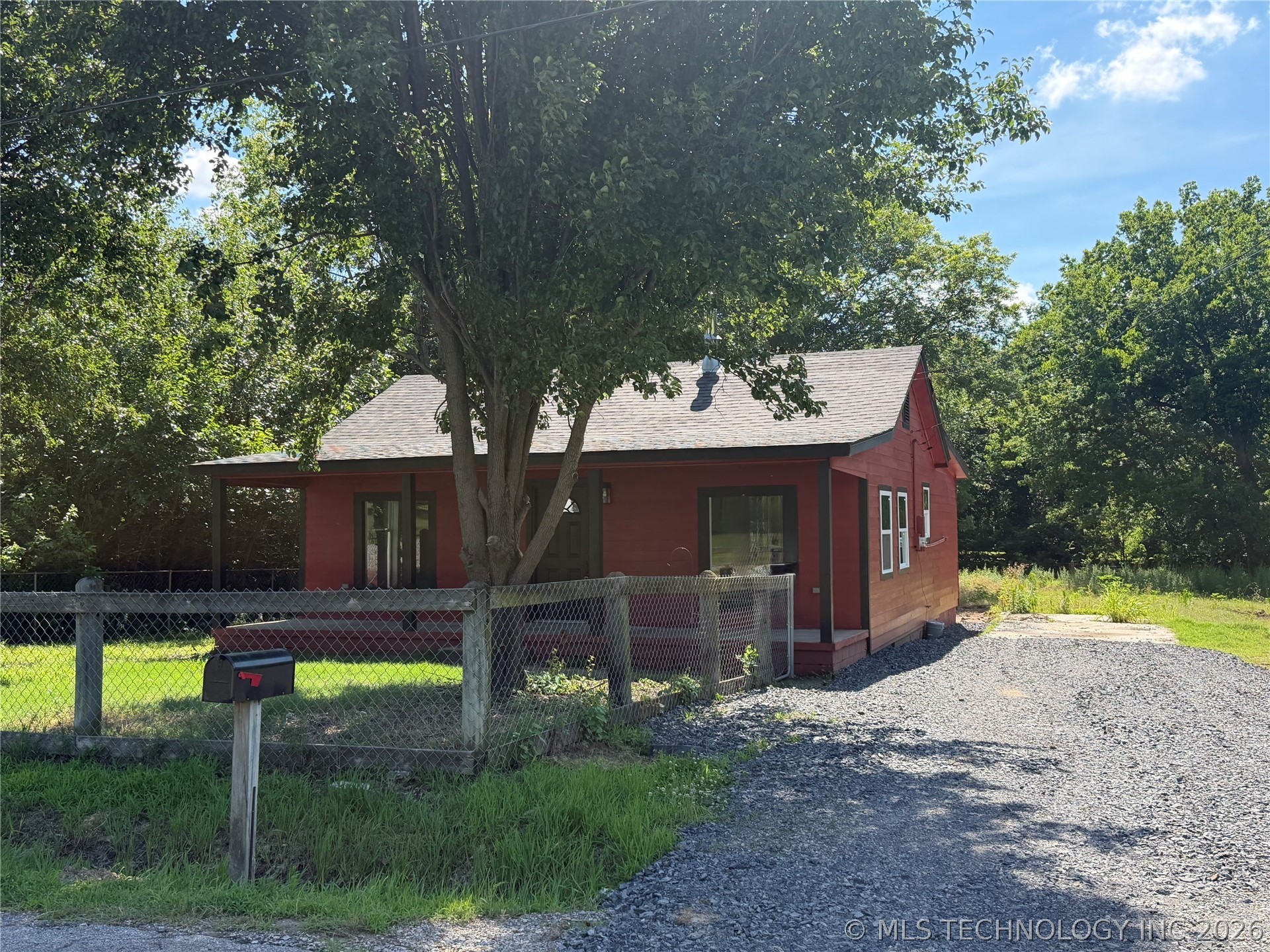 1011 N State Street Wagoner OK 74467