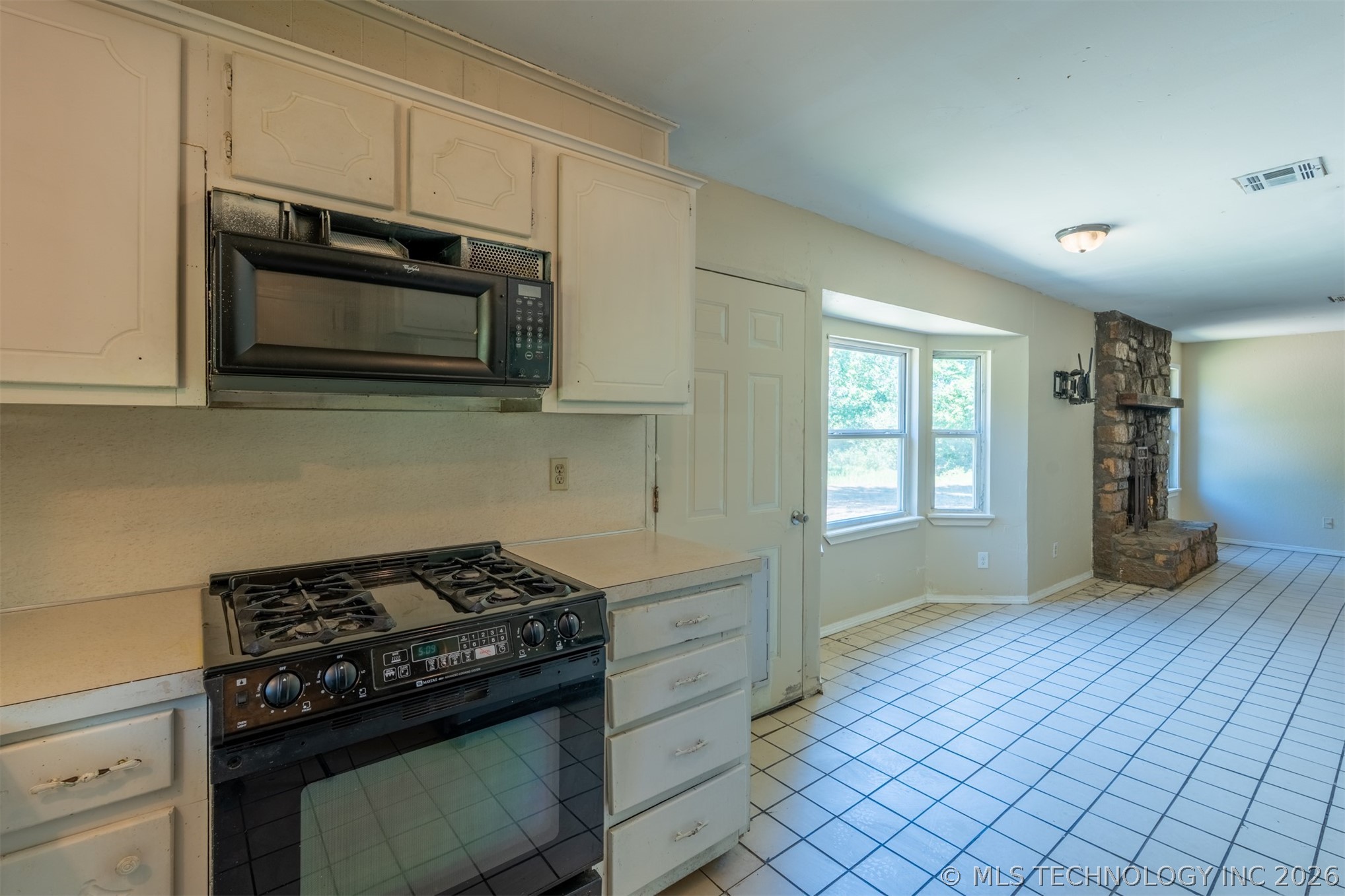 11765 E Elm Street Claremore OK 74019