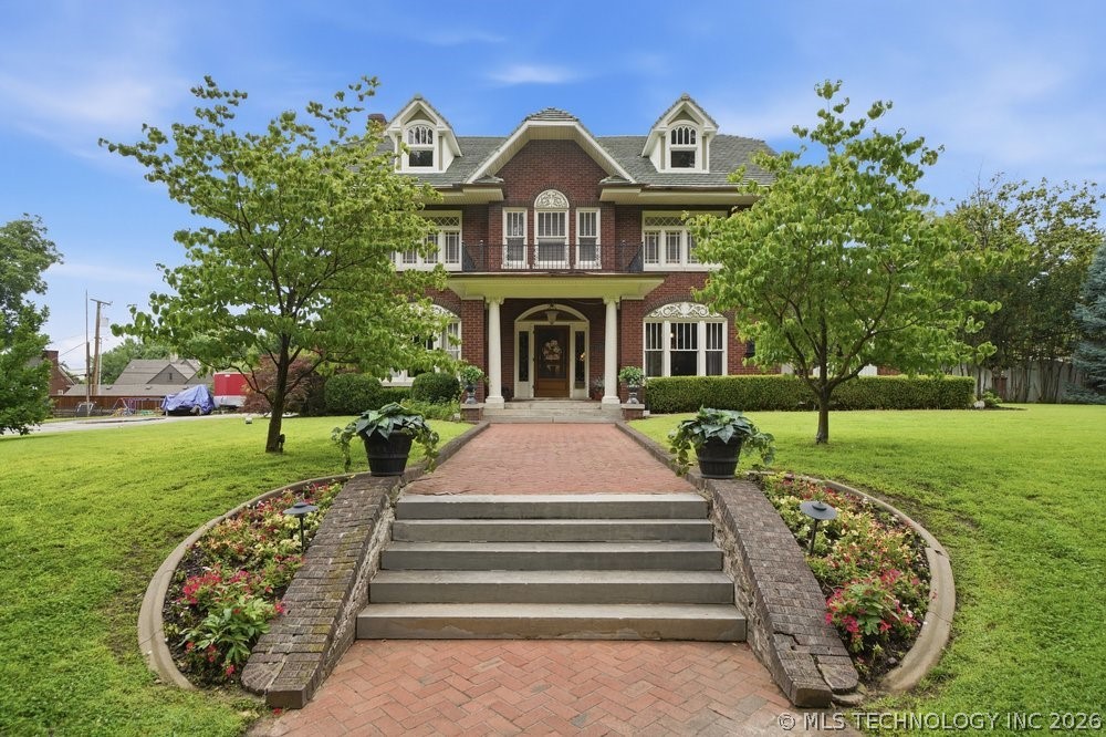 221 Woodward Boulevard Tulsa OK 74114