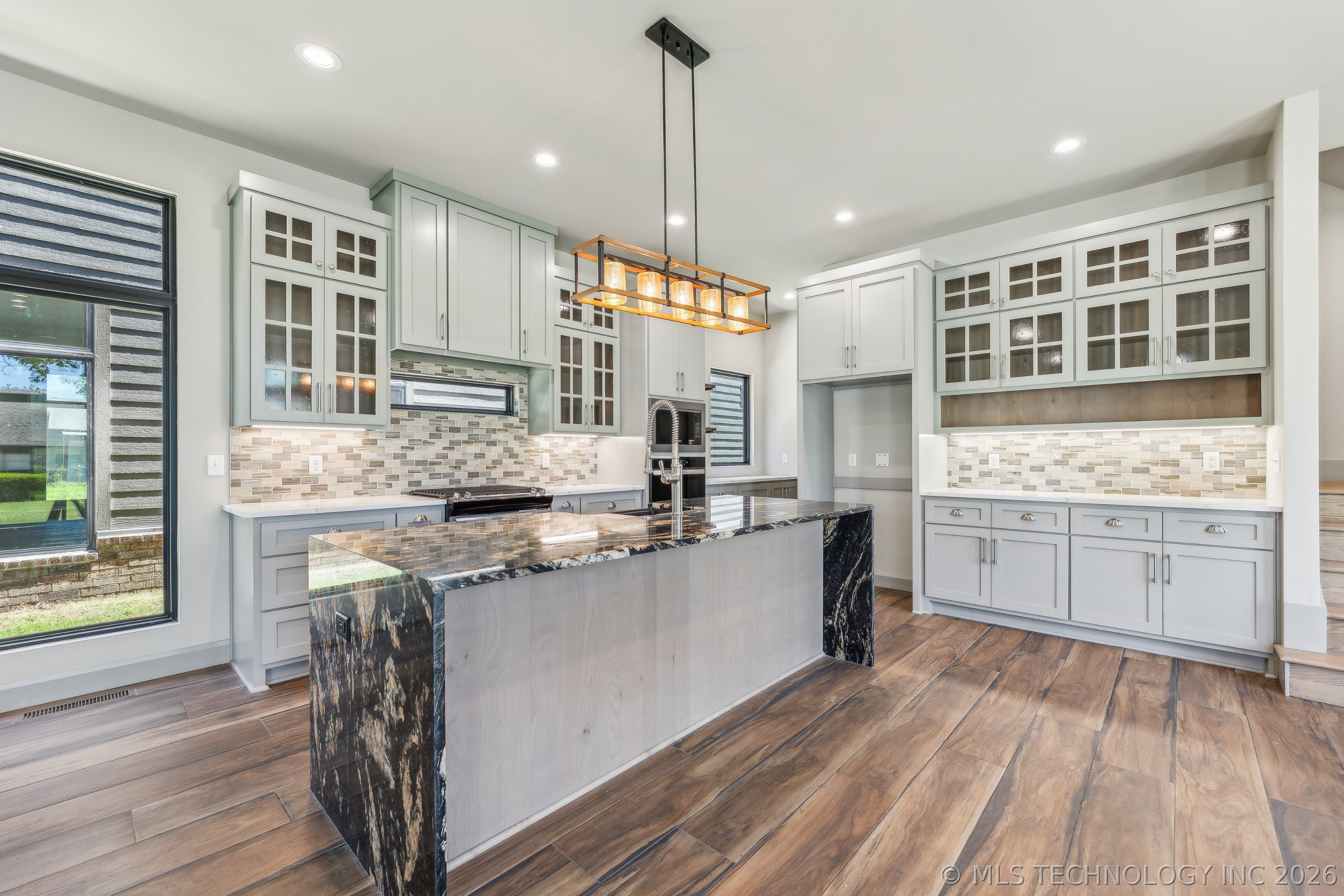 421 W Ft Worth Street Broken Arrow OK 74012