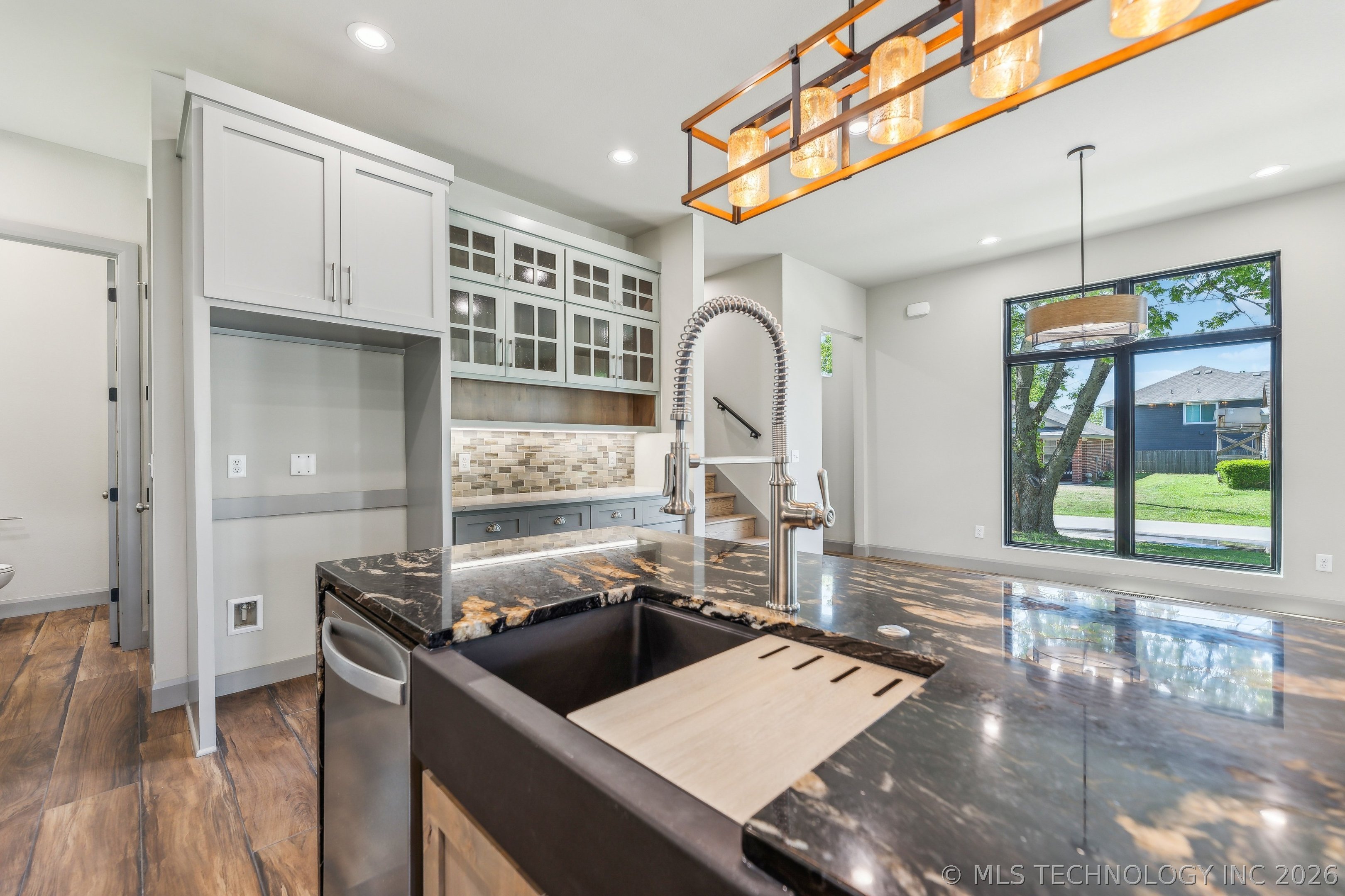 421 W Ft Worth Street Broken Arrow OK 74012