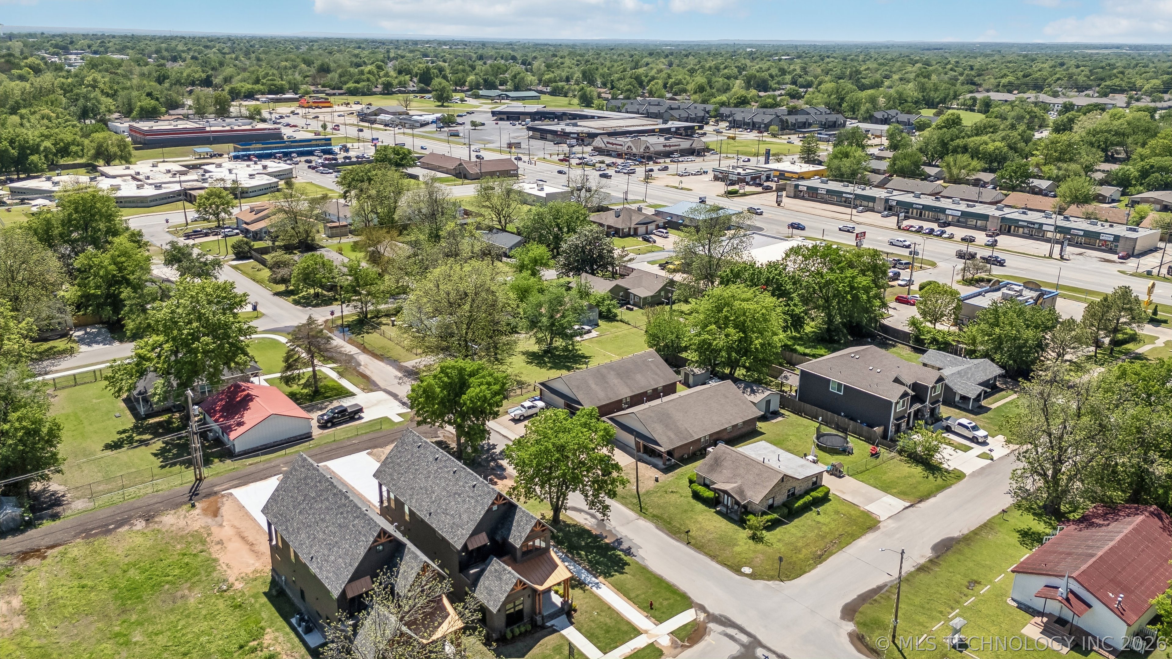 421 W Ft Worth Street Broken Arrow OK 74012