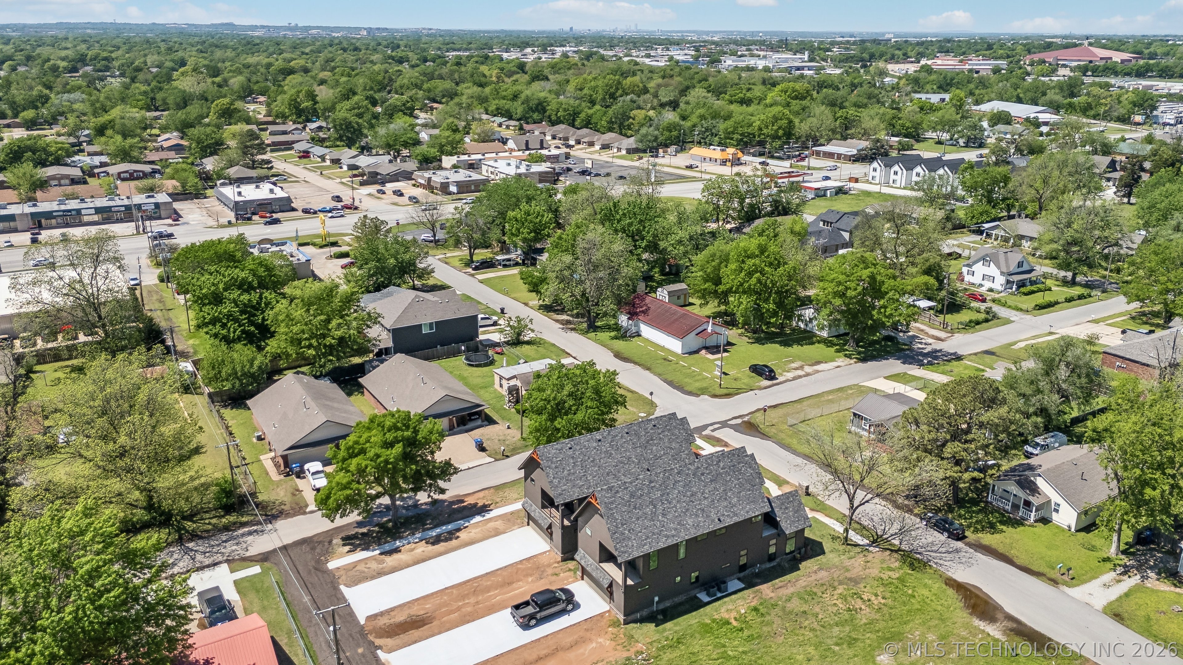 421 W Ft Worth Street Broken Arrow OK 74012