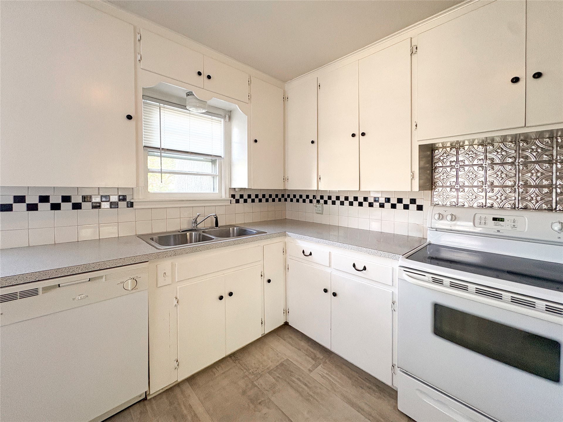 4807 S Detroit Avenue Tulsa OK 74105