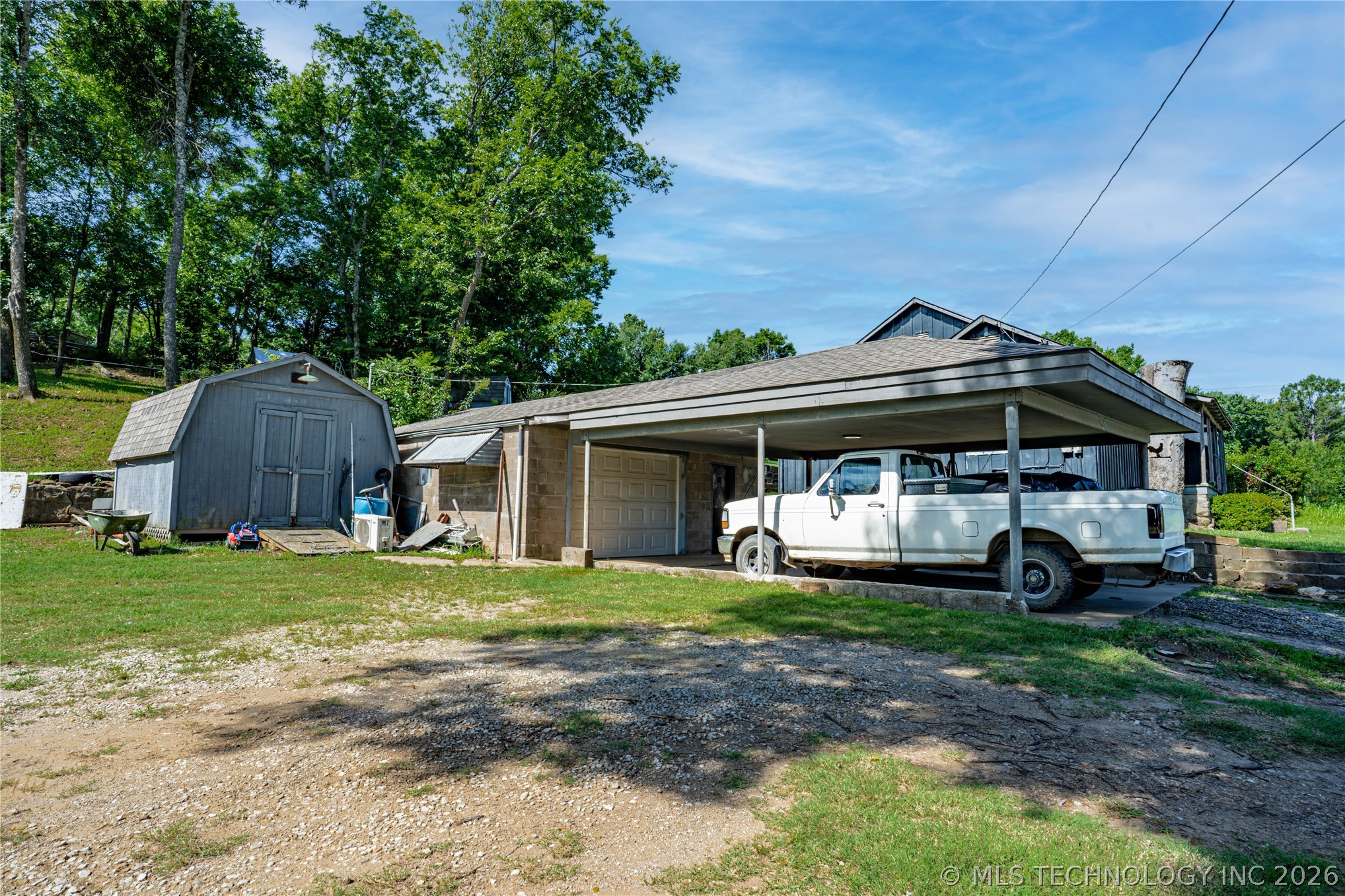 1020 W 1st Street Hominy OK 74035