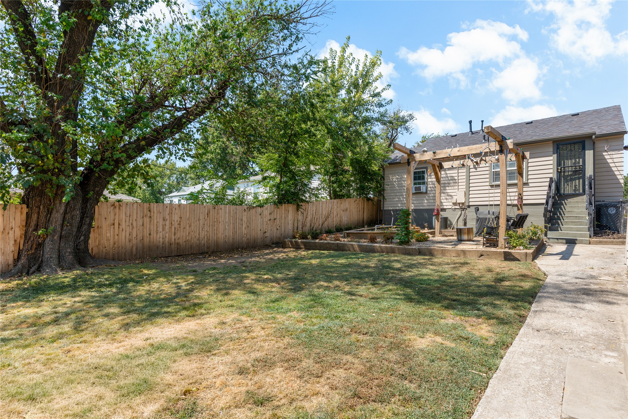 2239 S Oswego Avenue Tulsa OK 74114