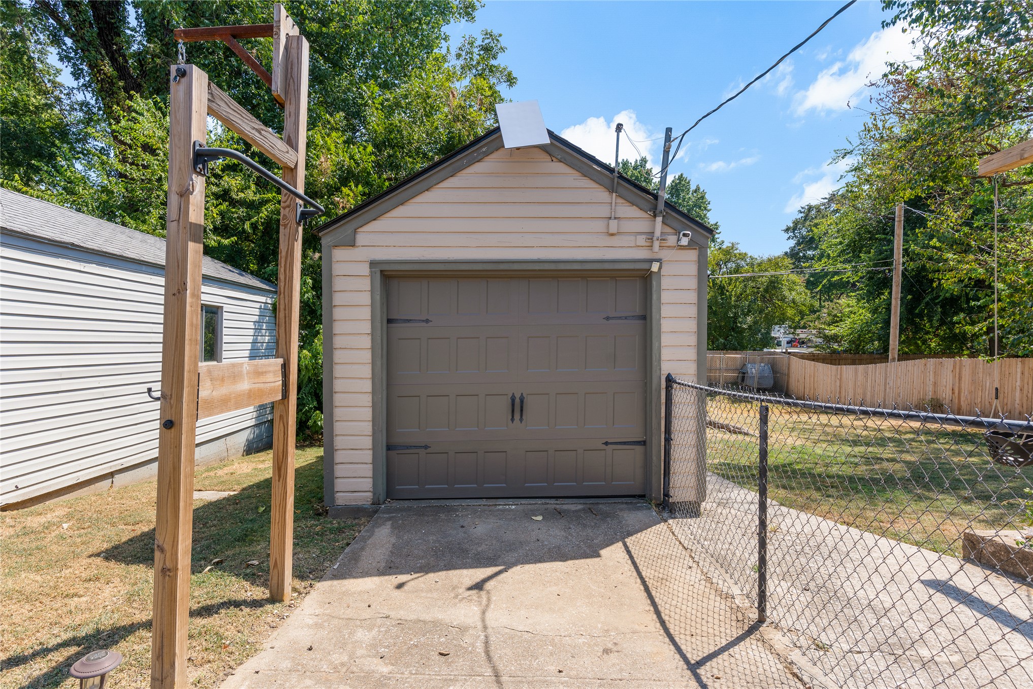 2239 S Oswego Avenue Tulsa OK 74114
