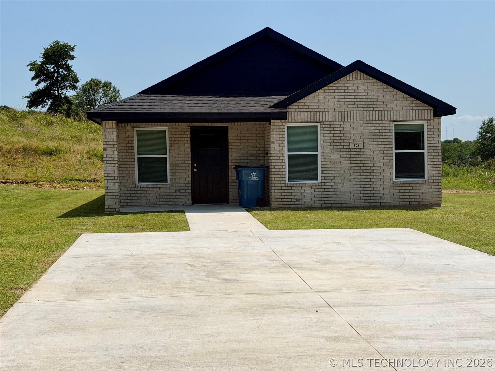 702 W 6th Street Atoka OK 74525