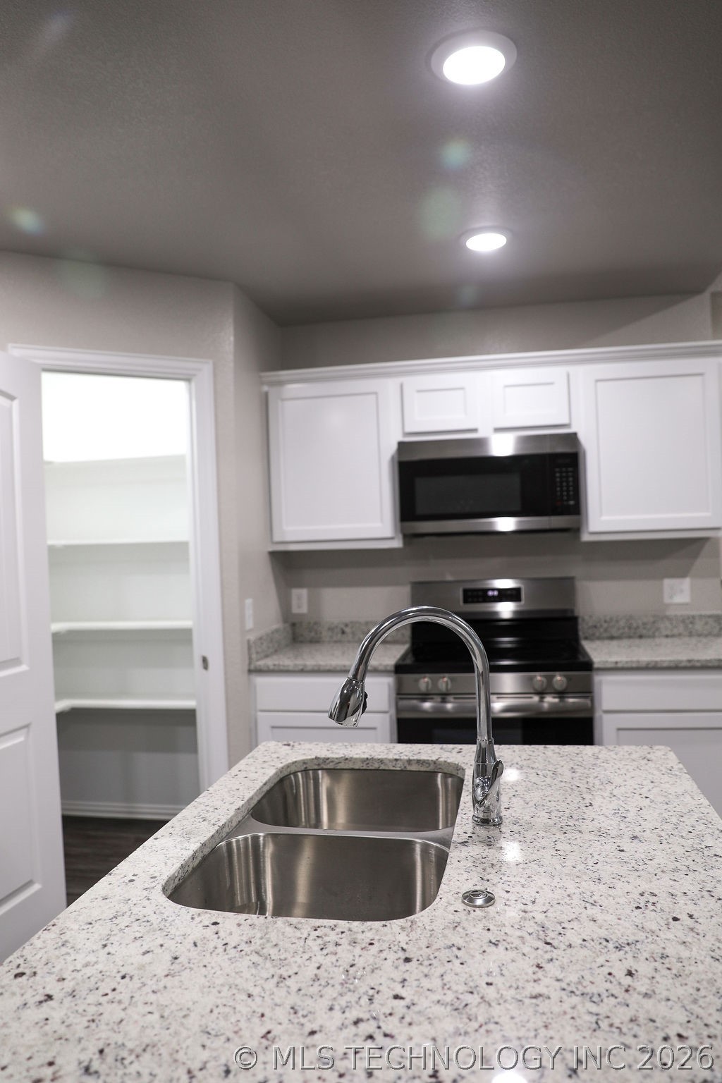 702 W 6th Street Atoka OK 74525