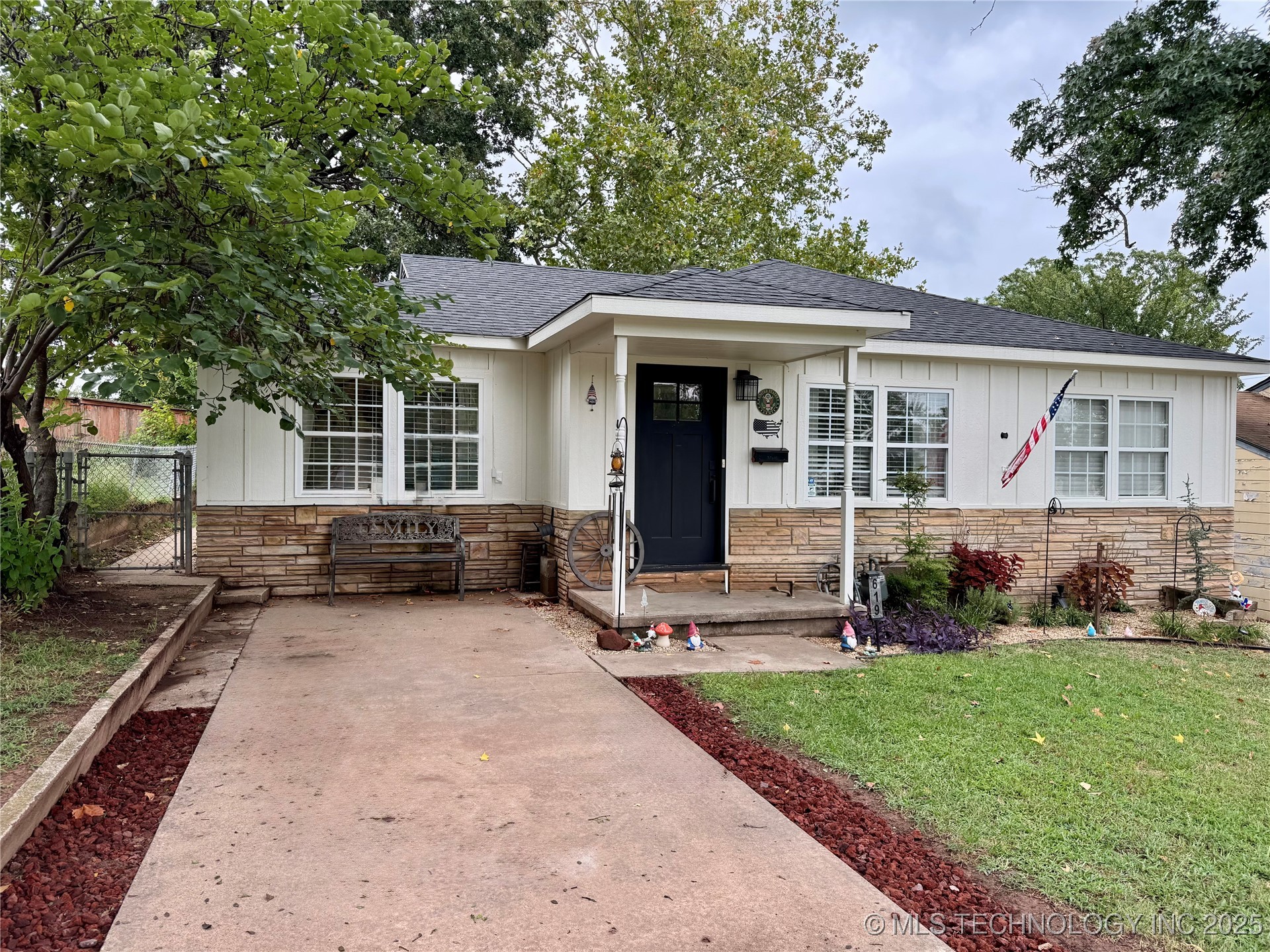 619 E 6th Avenue Bristow OK 74010