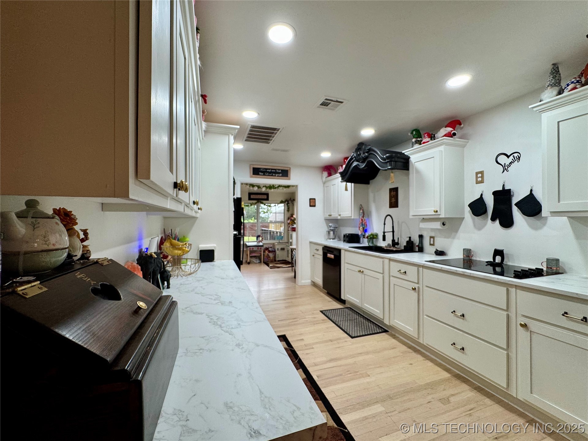 619 E 6th Avenue Bristow OK 74010