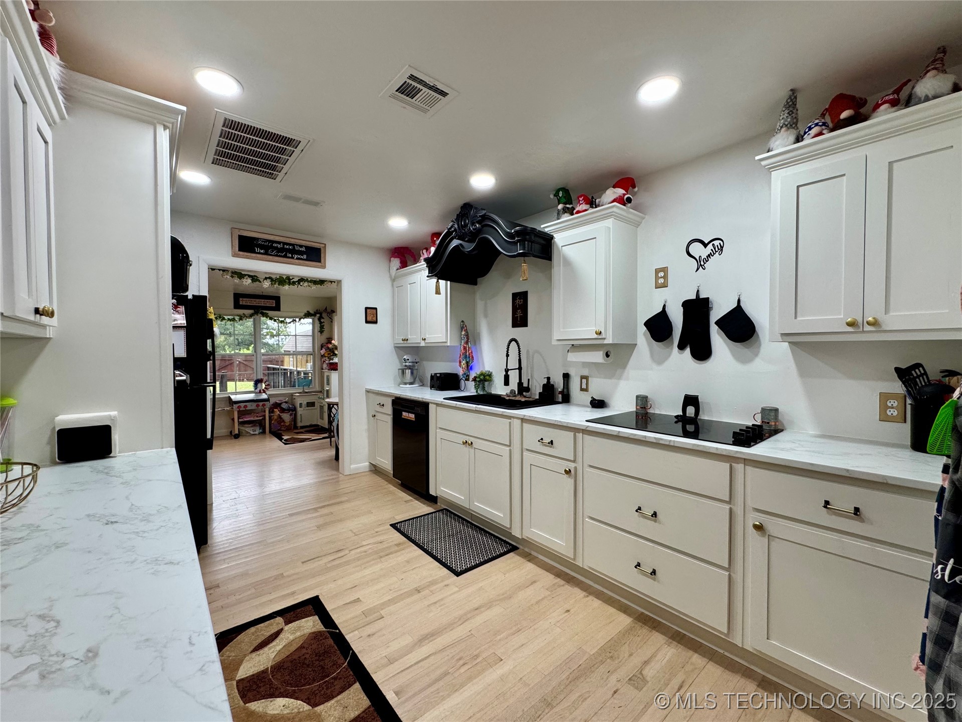 619 E 6th Avenue Bristow OK 74010