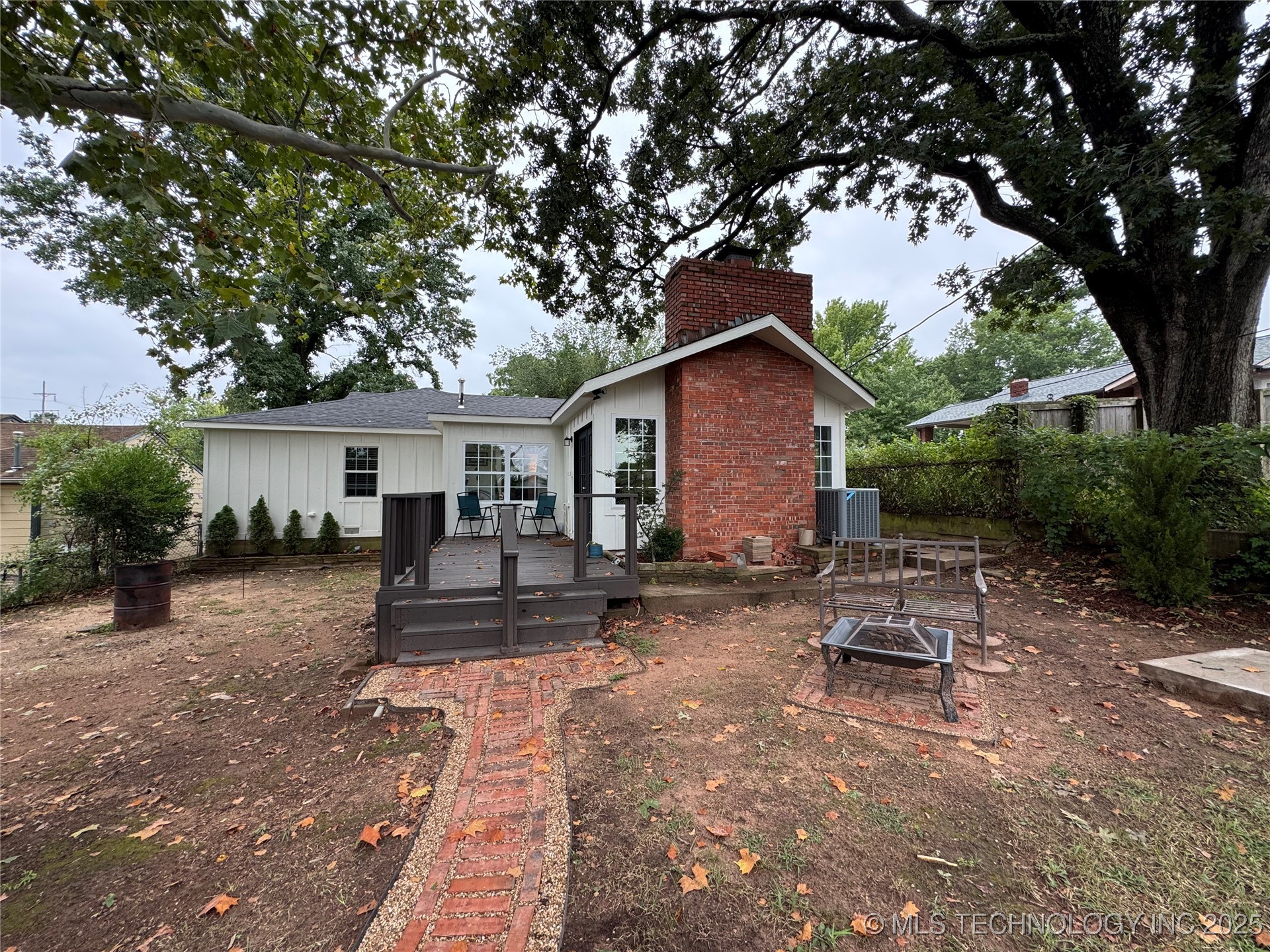 619 E 6th Avenue Bristow OK 74010