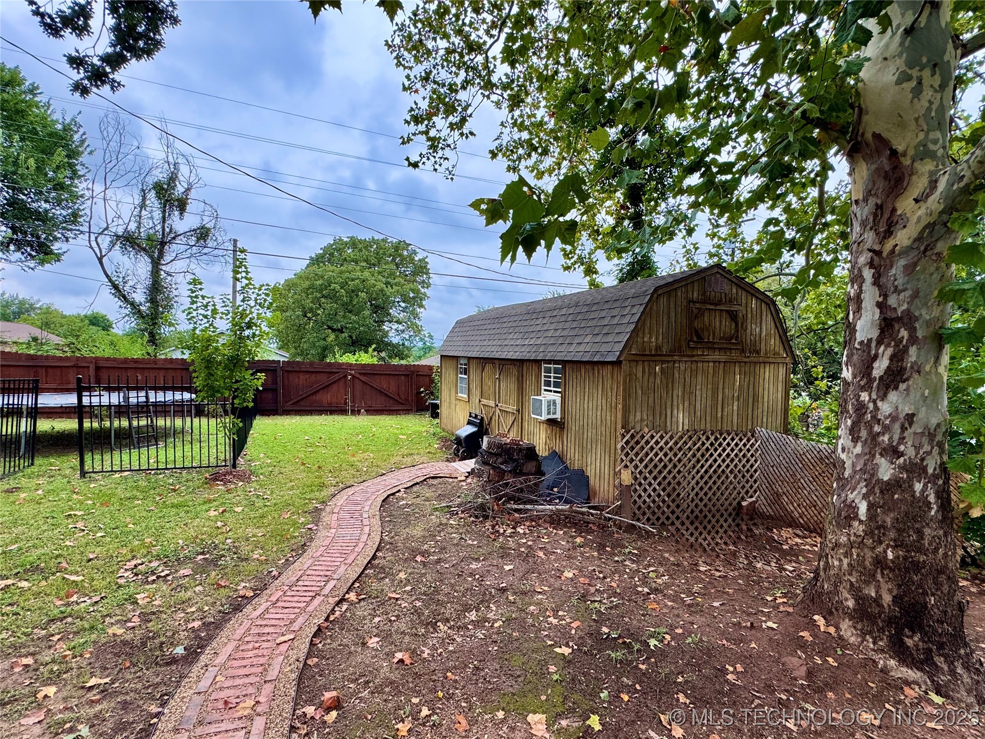 619 E 6th Avenue Bristow OK 74010