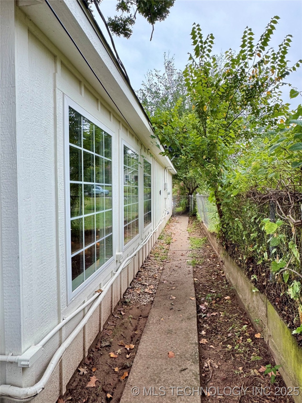 619 E 6th Avenue Bristow OK 74010