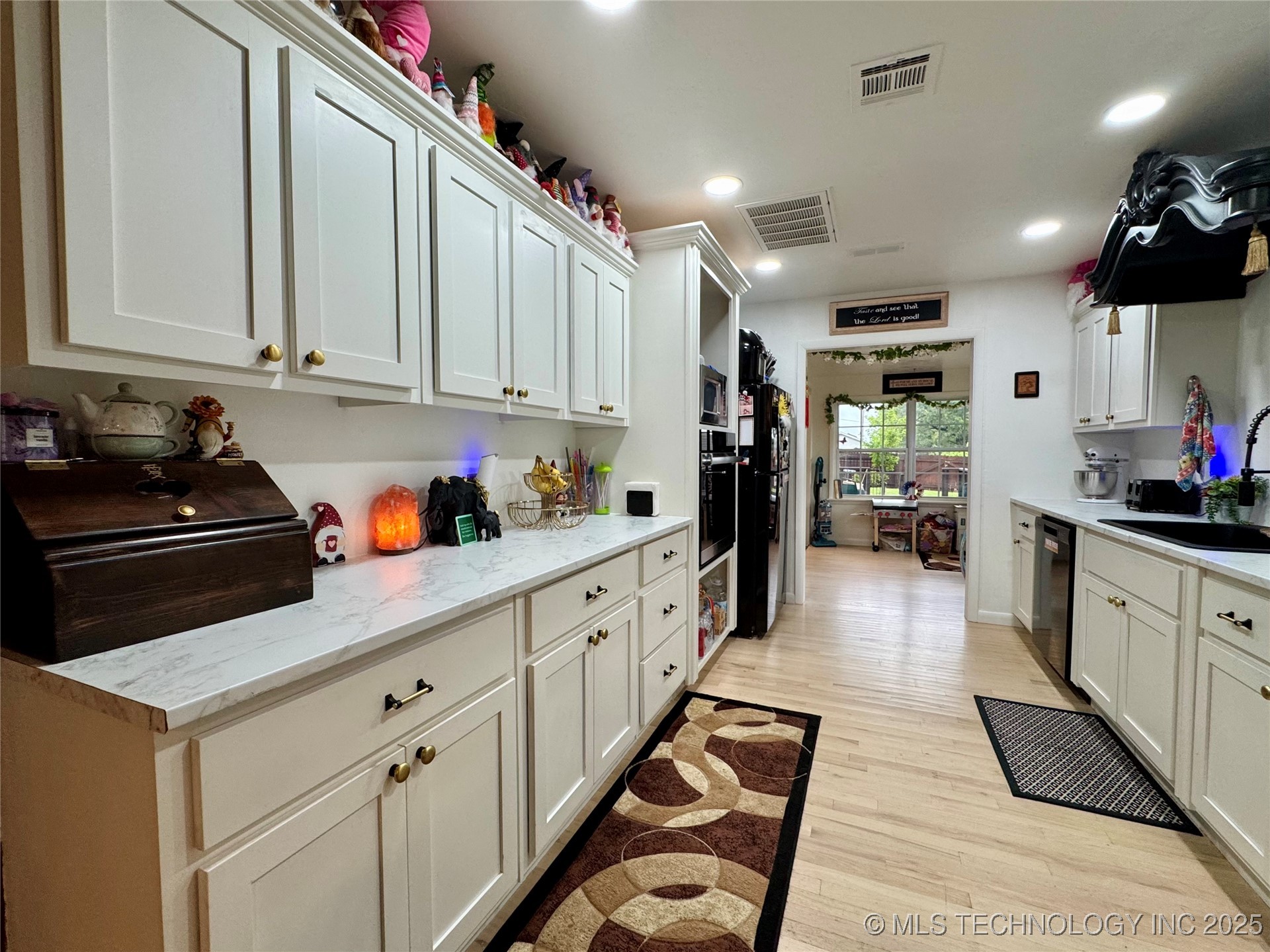 619 E 6th Avenue Bristow OK 74010