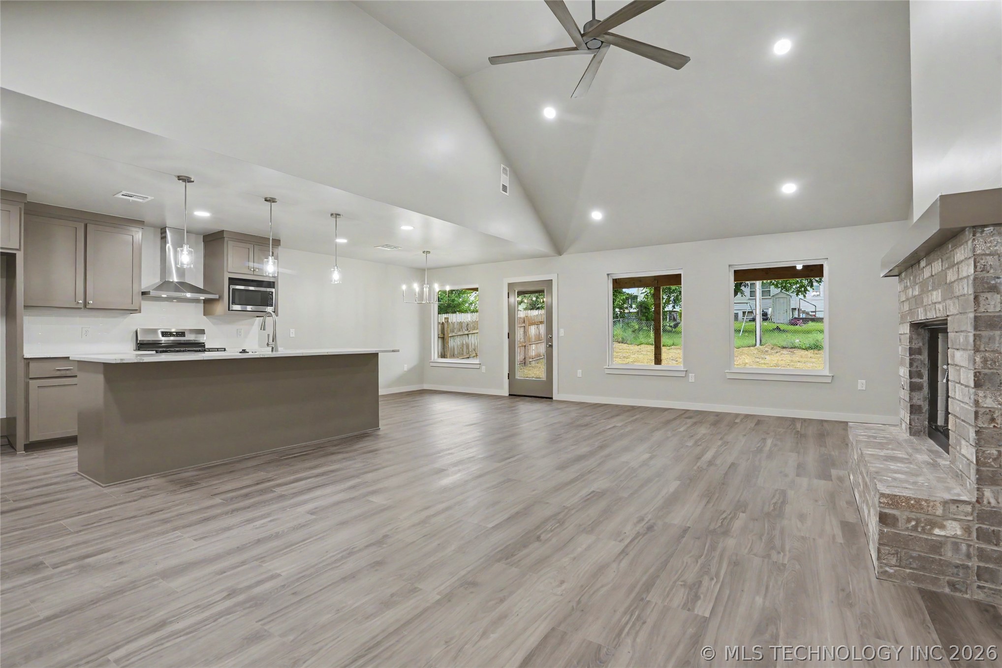 1337 E Hobson Avenue Sapulpa OK 74066